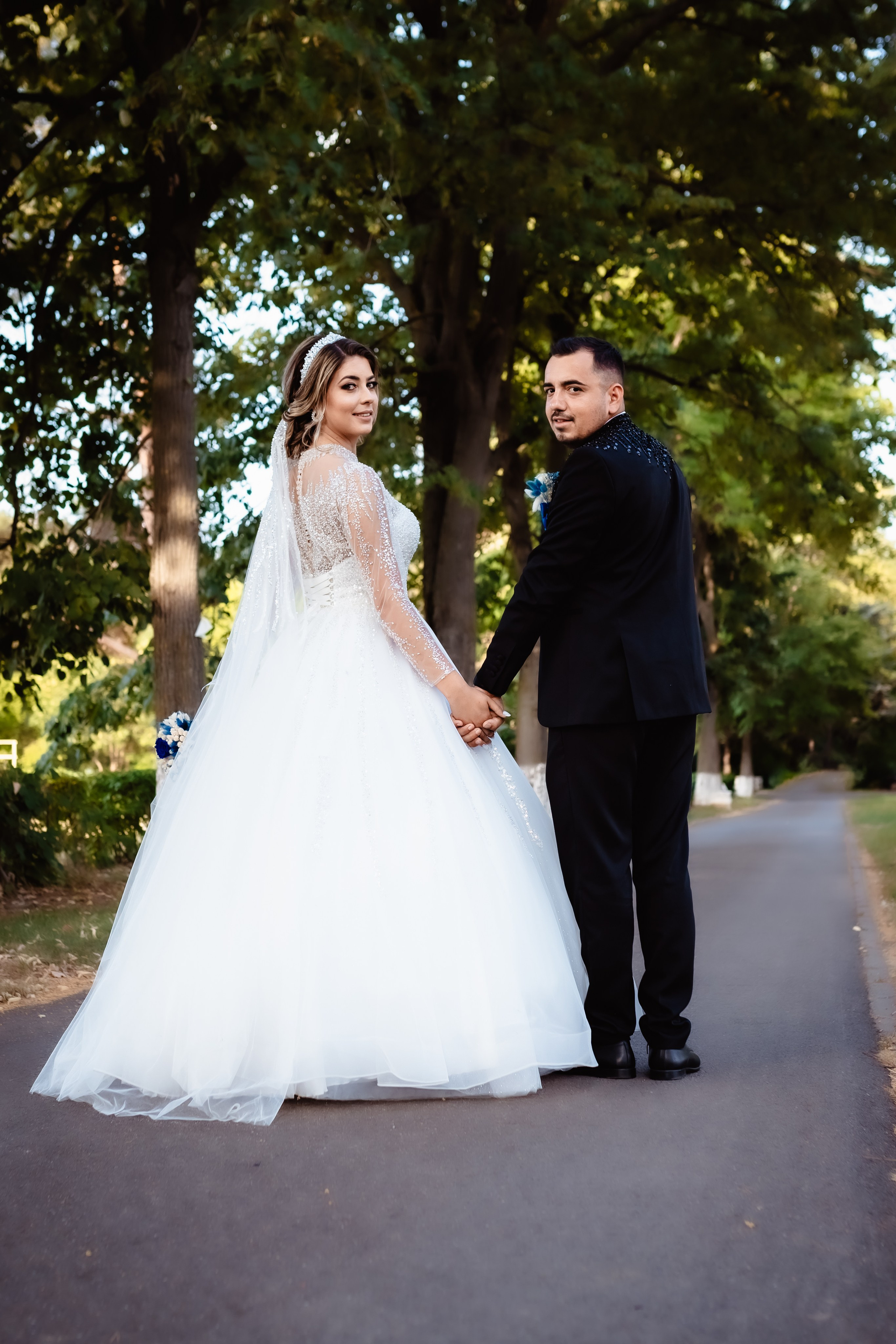 Mireasa in cimitir. Stefan Teodorescu — Fotograf de Nunta