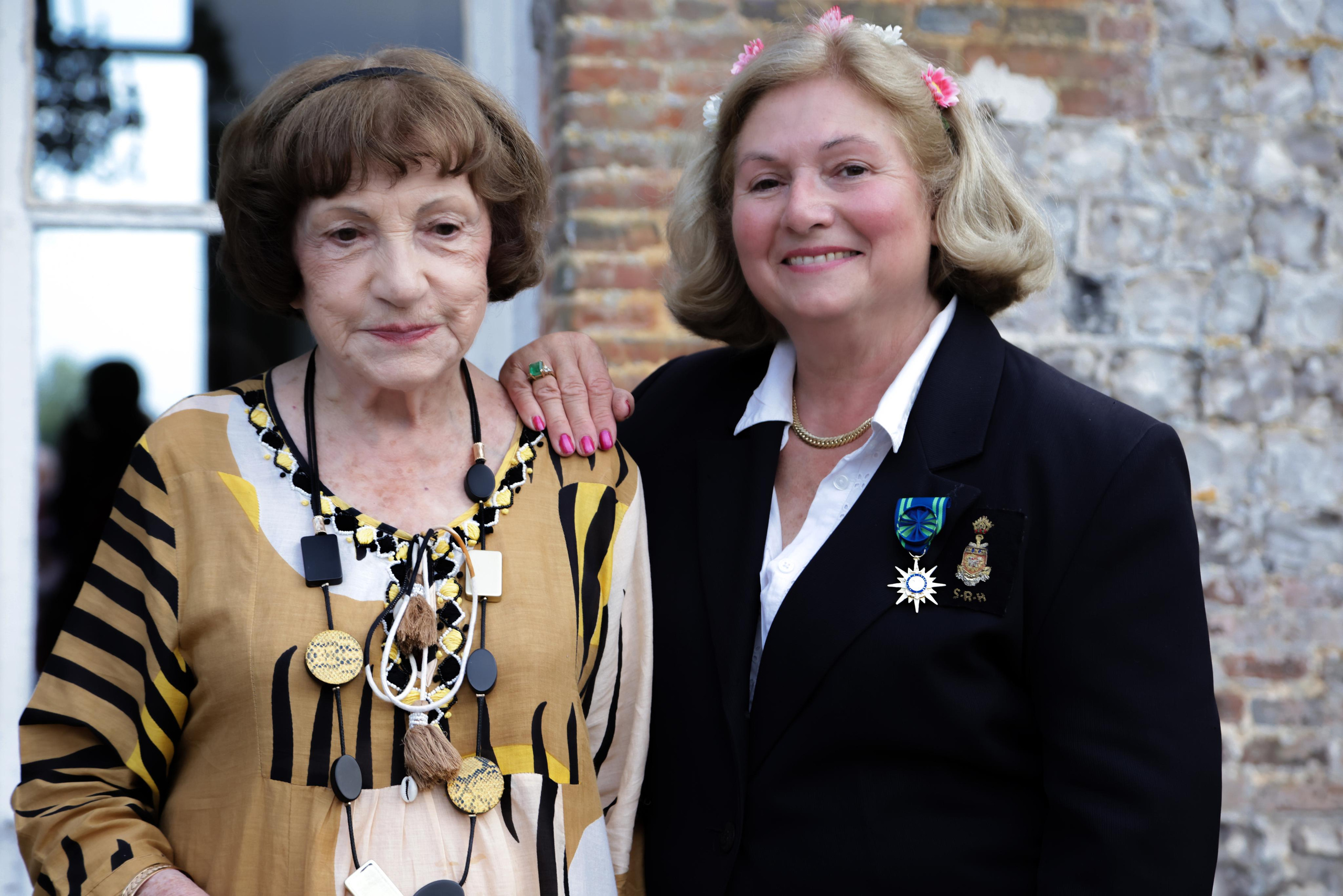 Edouard Philippe remet les insignes à Anne de Bagneaux-Savatier. Natalia Bogdanovska. Films et photographie corporate en France