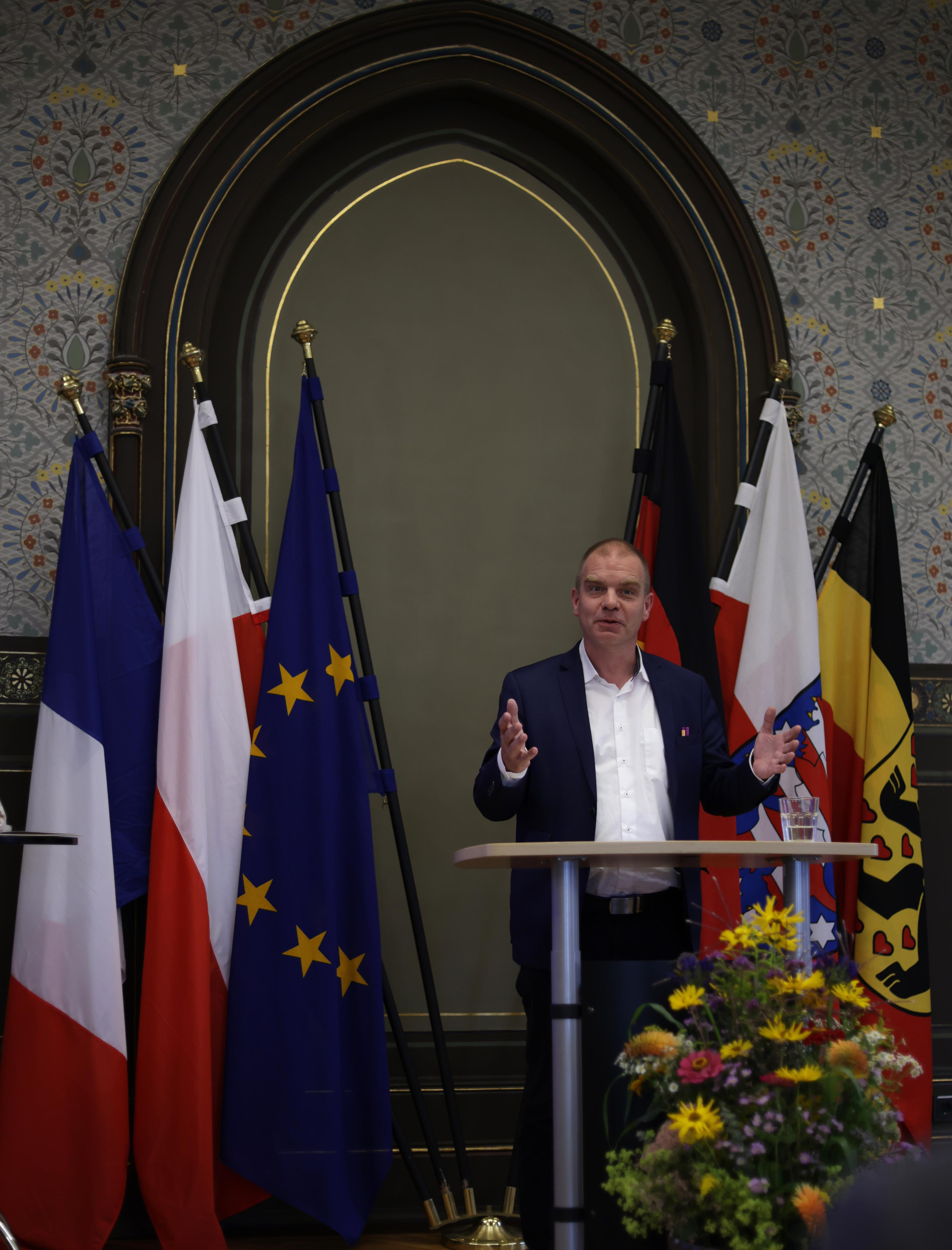 ERIC VAZZOLER. Natalia Bogdanovska. Films et photographie corporate en France