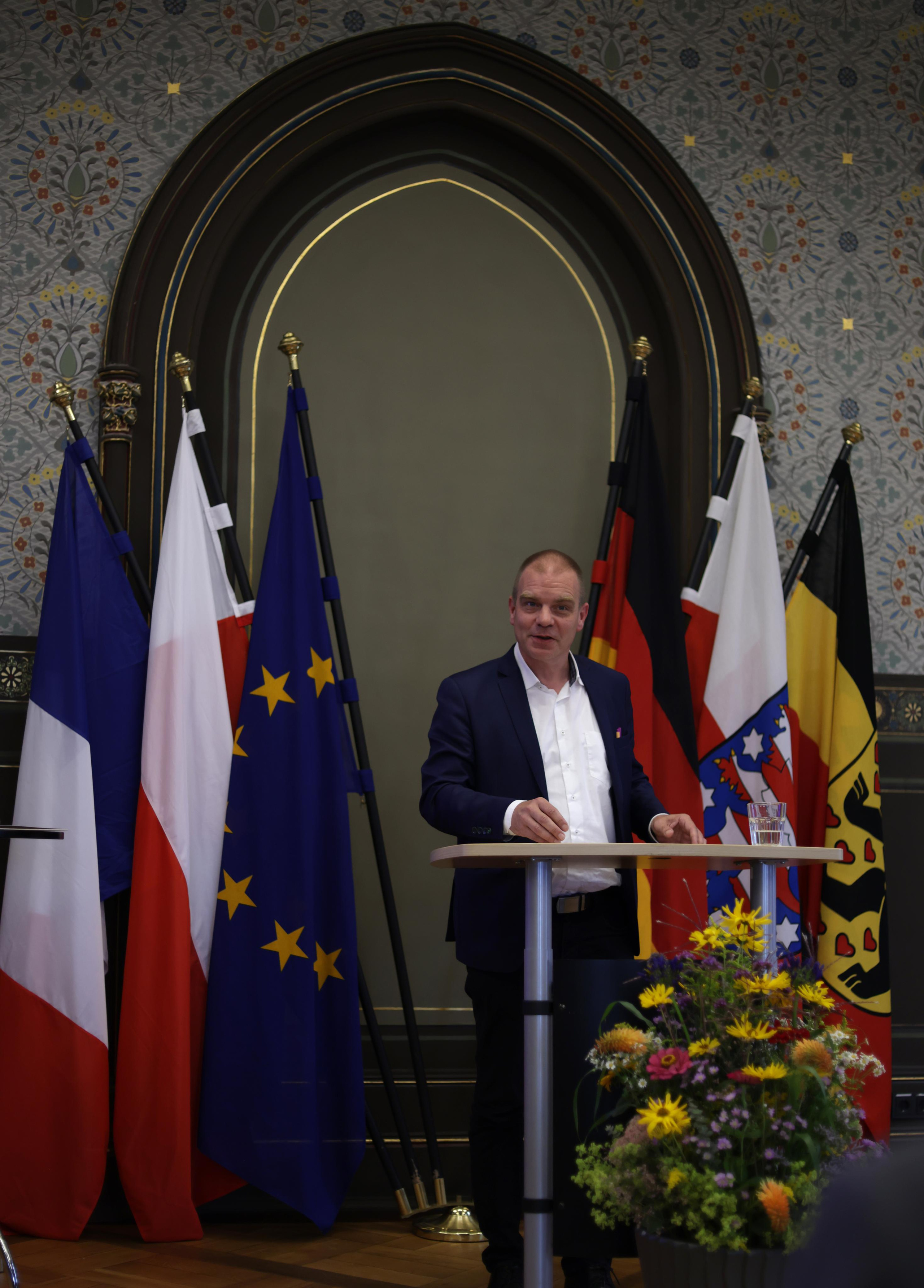 ERIC VAZZOLER. Natalia Bogdanovska. Films et photographie corporate en France