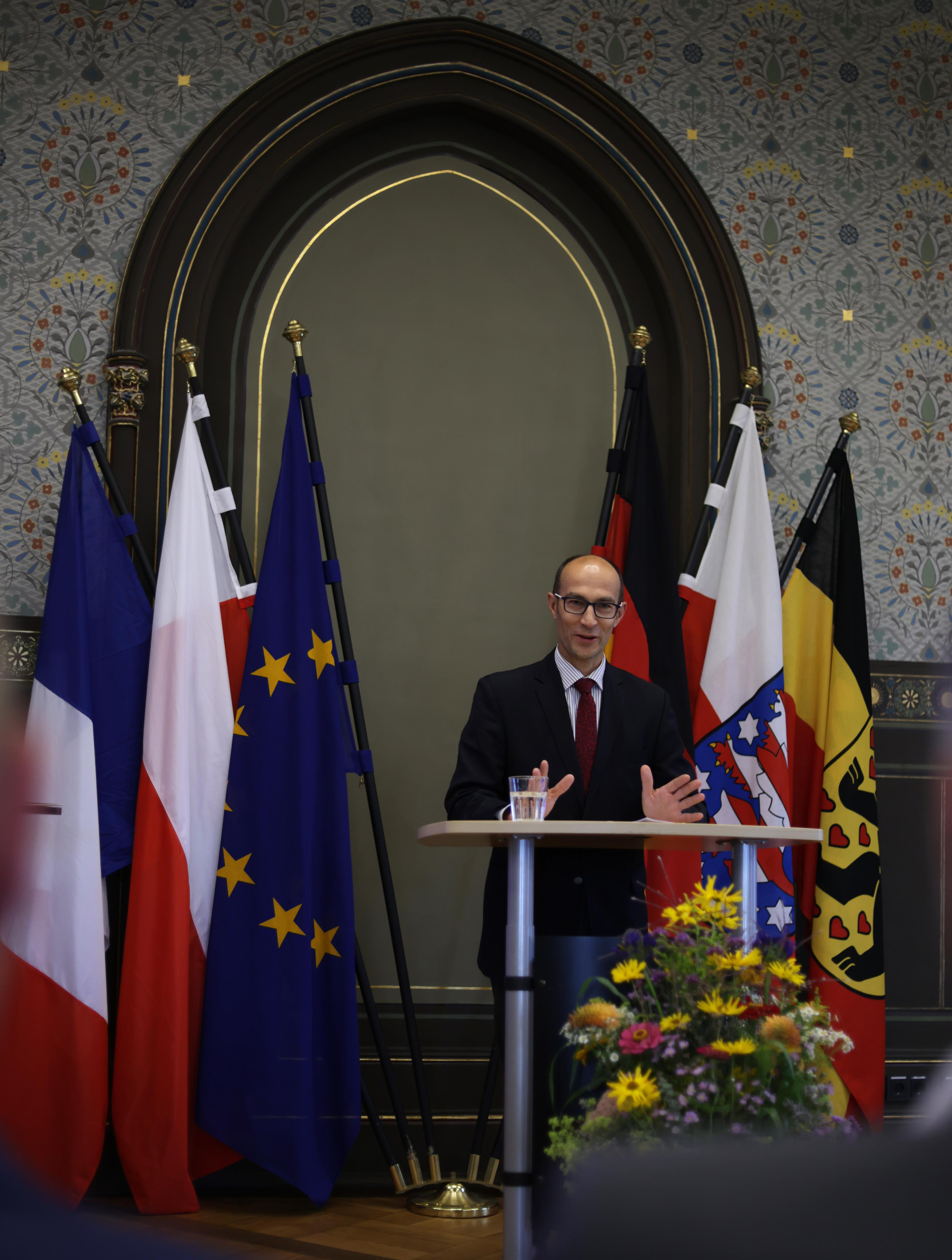 ERIC VAZZOLER. Natalia Bogdanovska. Films et photographie corporate en France