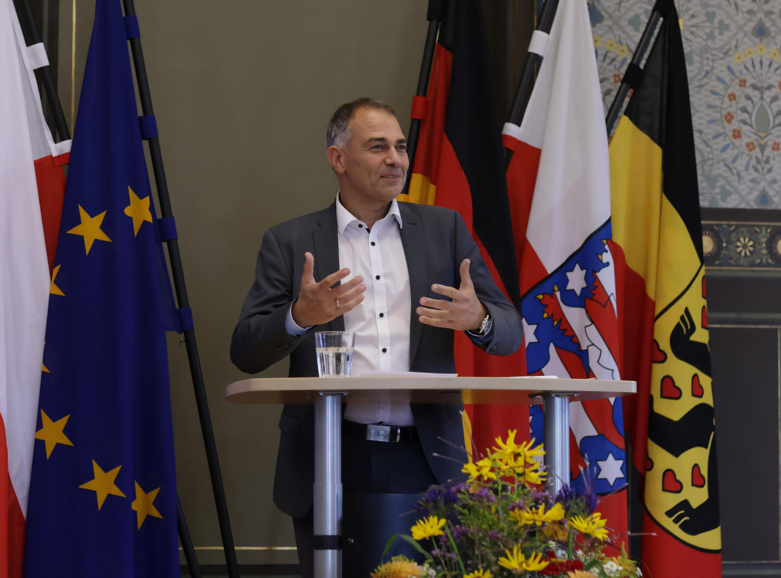 ERIC VAZZOLER. Natalia Bogdanovska. Films et photographie corporate en France