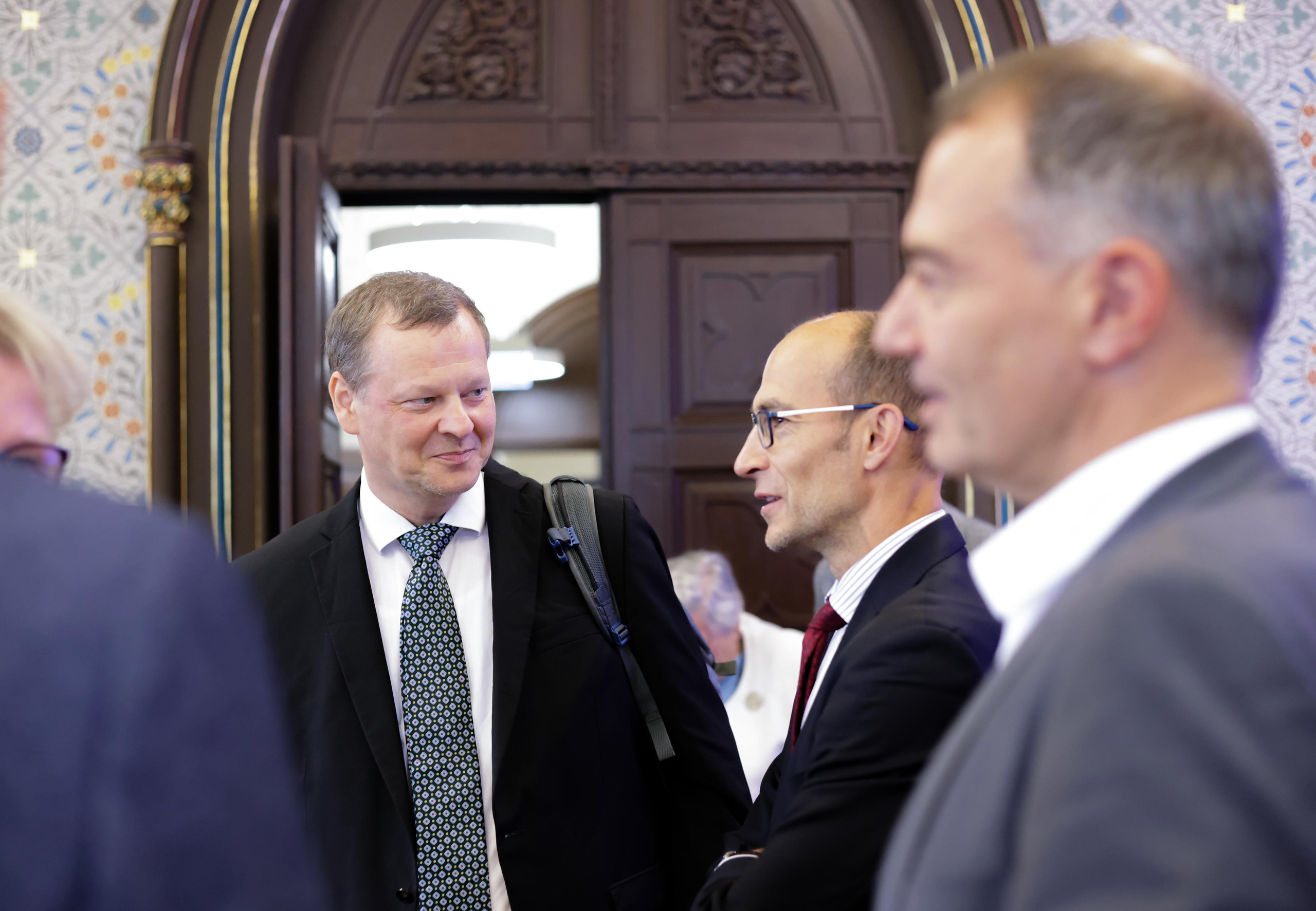 ERIC VAZZOLER. Natalia Bogdanovska. Films et photographie corporate en France