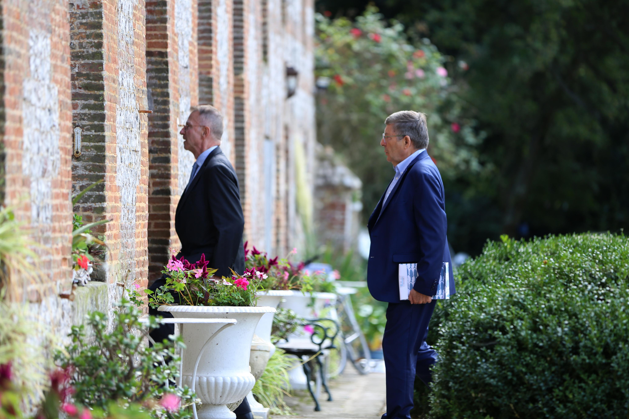Edouard Philippe remet les insignes à Anne de Bagneaux-Savatier. Natalia Bogdanovska. Films et photographie corporate en France