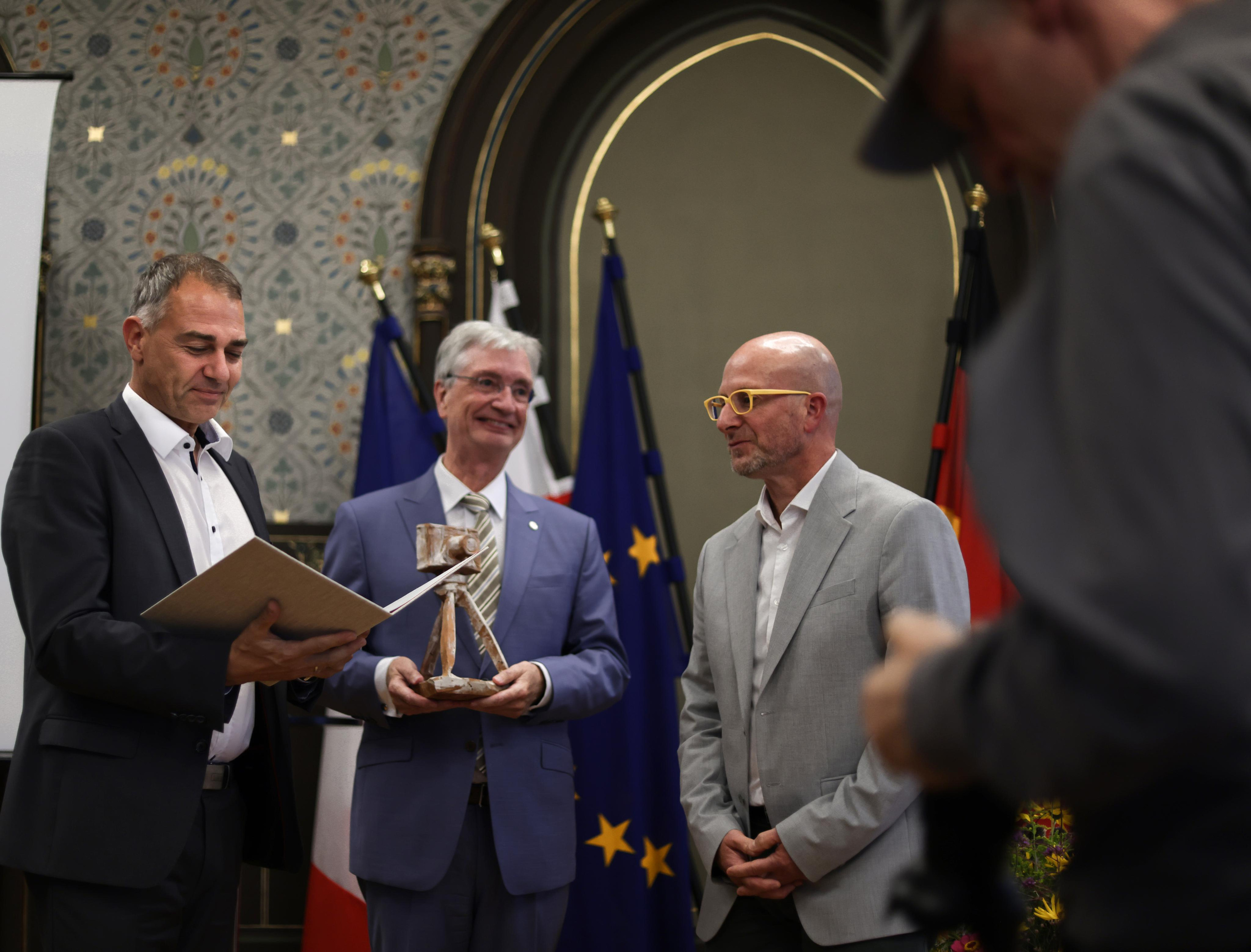 ERIC VAZZOLER. Natalia Bogdanovska. Films et photographie corporate en France