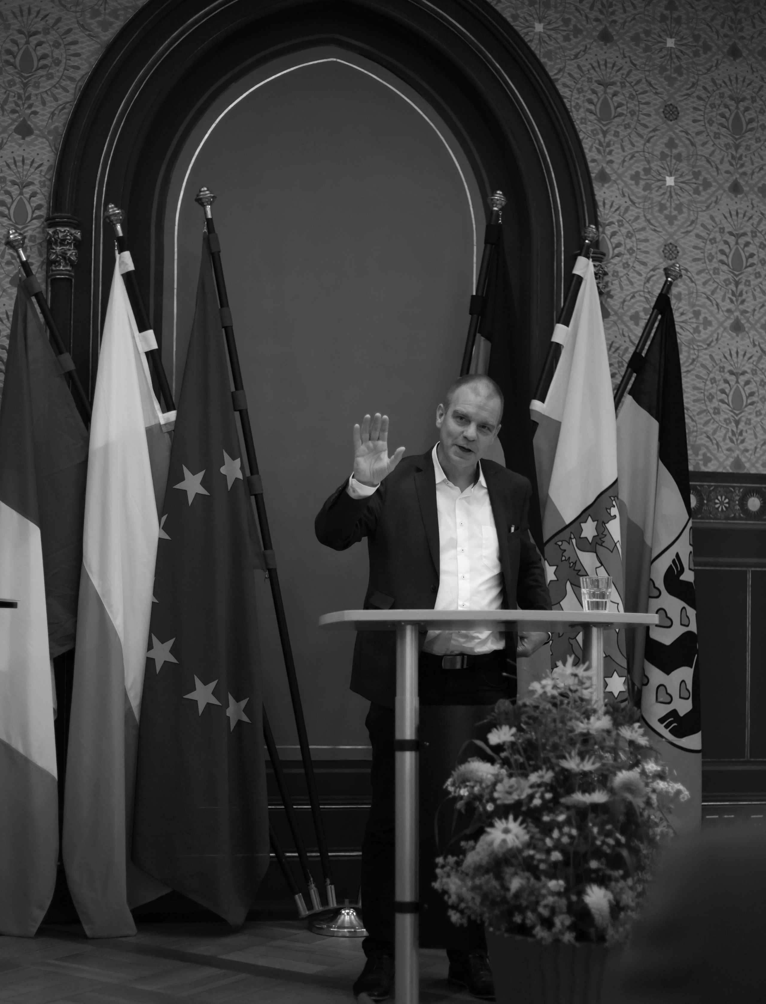 ERIC VAZZOLER. Natalia Bogdanovska. Films et photographie corporate en France