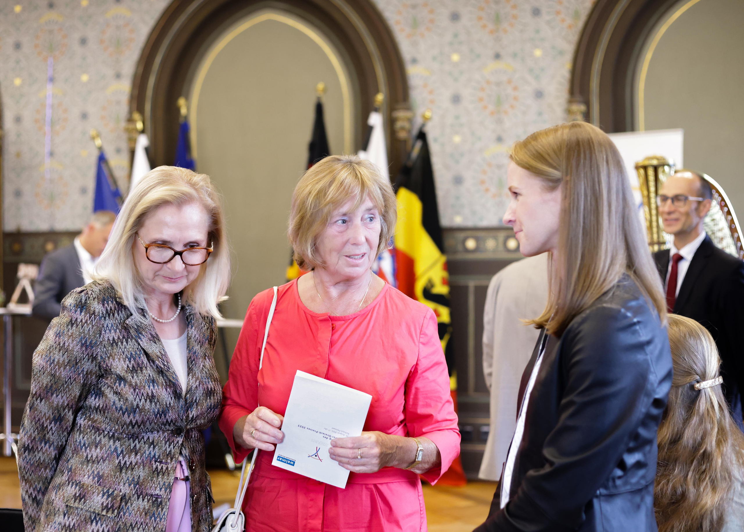 ERIC VAZZOLER. Natalia Bogdanovska. Films et photographie corporate en France