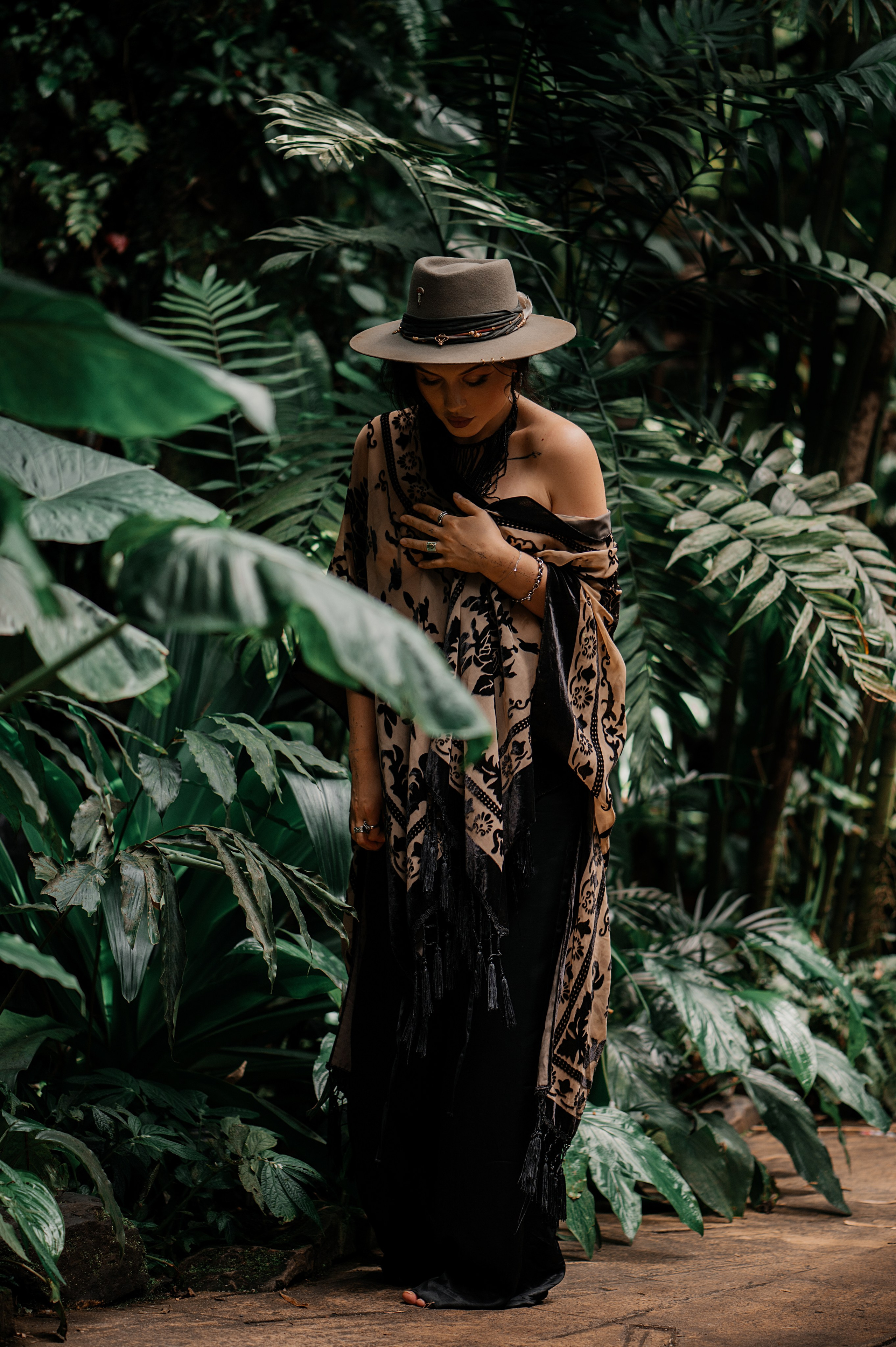 Lena. ANNA-MARIA PHOTO CONTENT CREATOR — photographer, aesthete, artist, and visual expert for Instagram in Prague