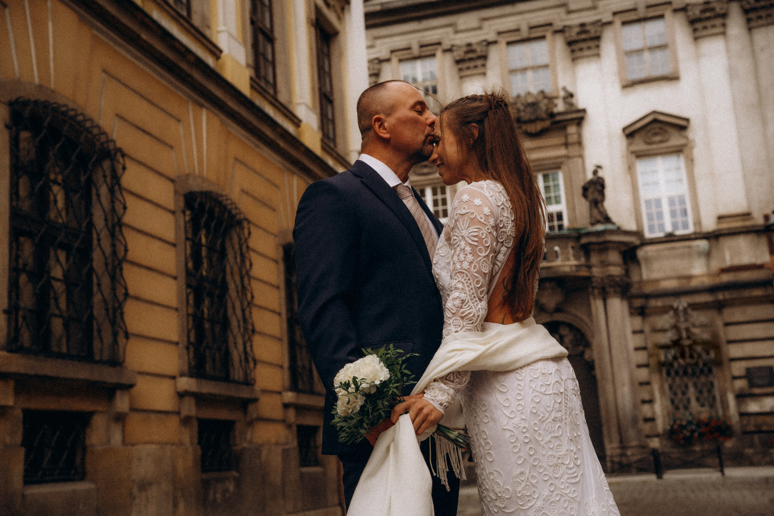 Love Stories. Mike Avelli