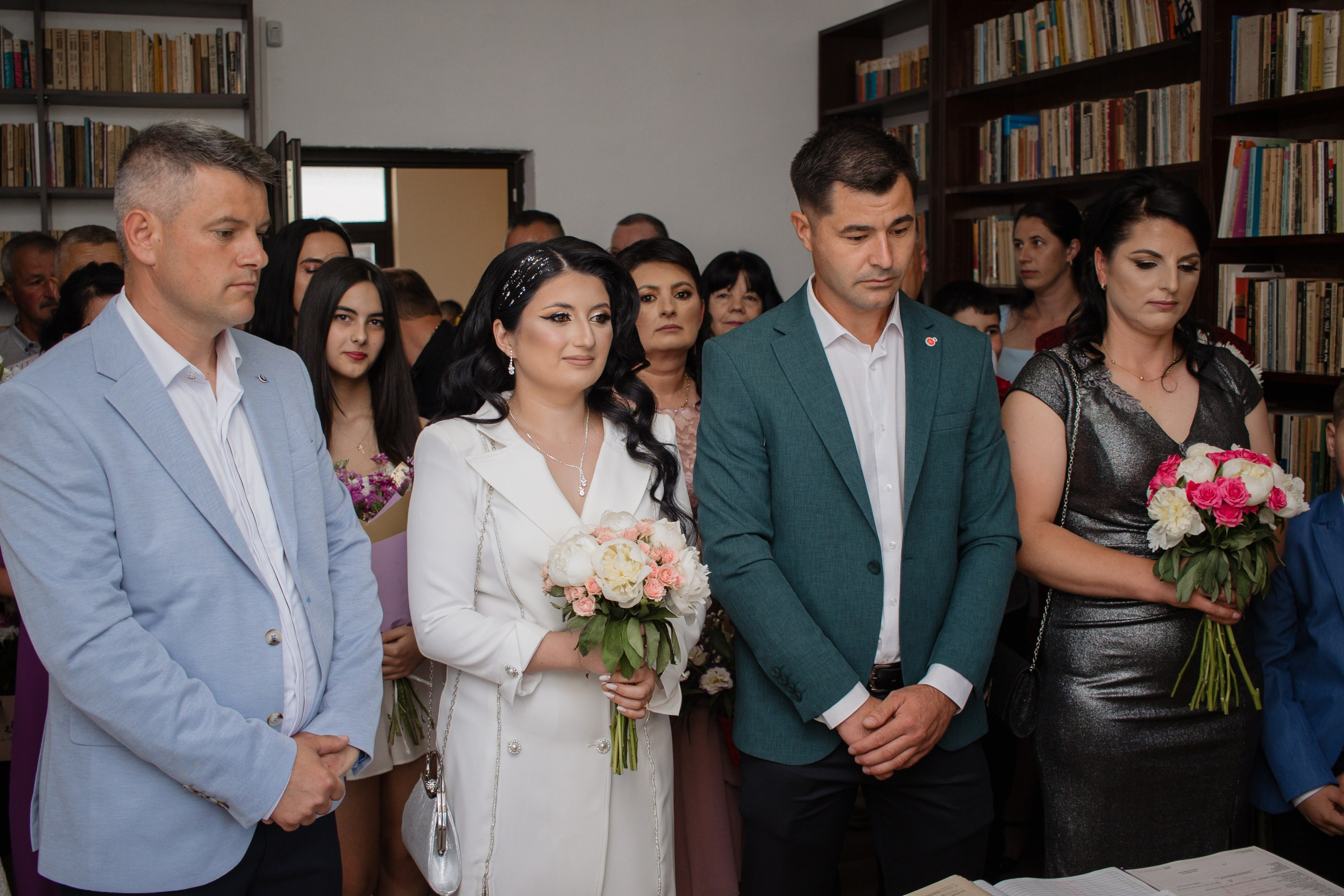 Nadia & George. Fotograf si videograf — evenimente si studio