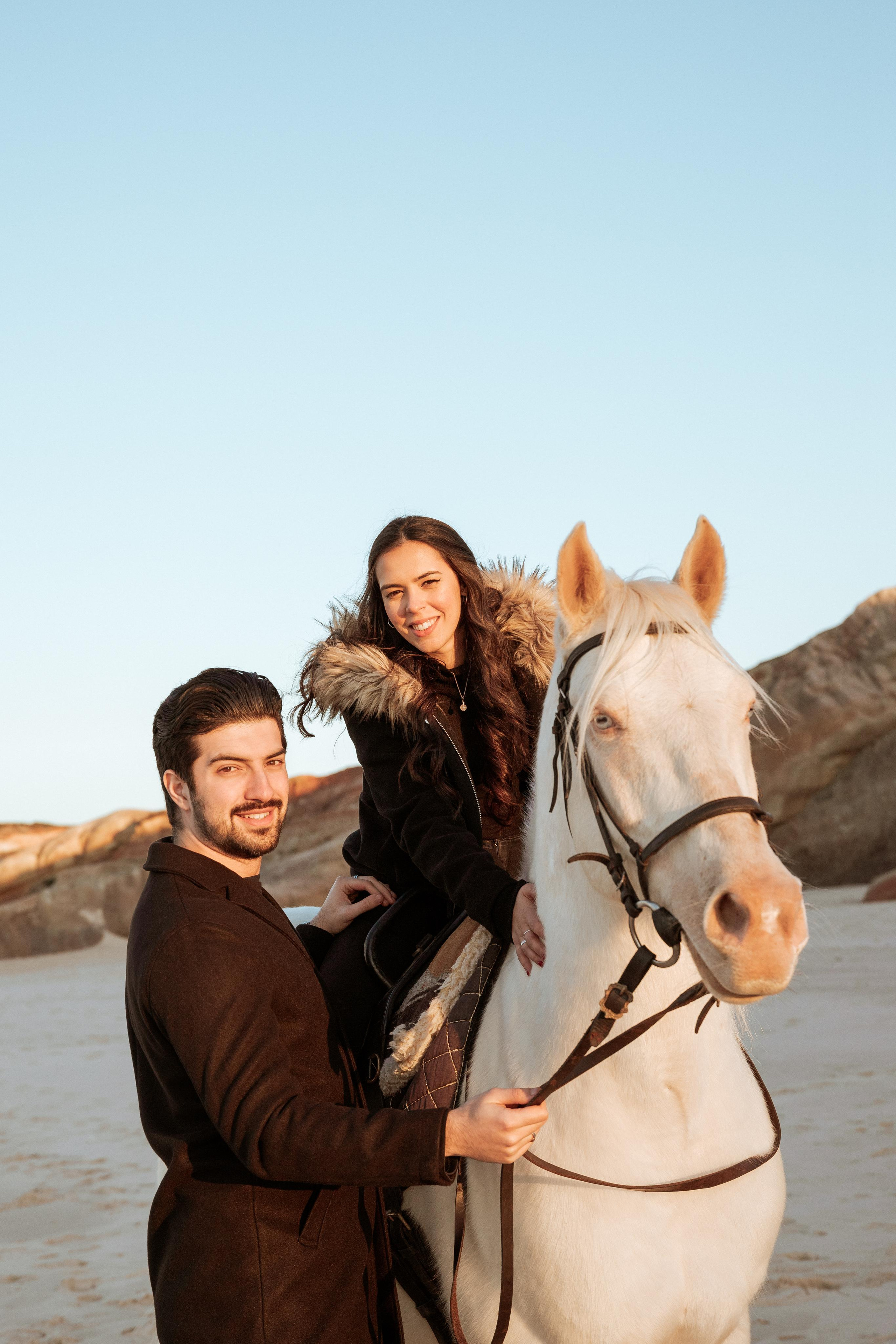 Carolina & Guilherme. Passeios a Cavalo na Praia Peniche | Eco Salgados Agroturismo