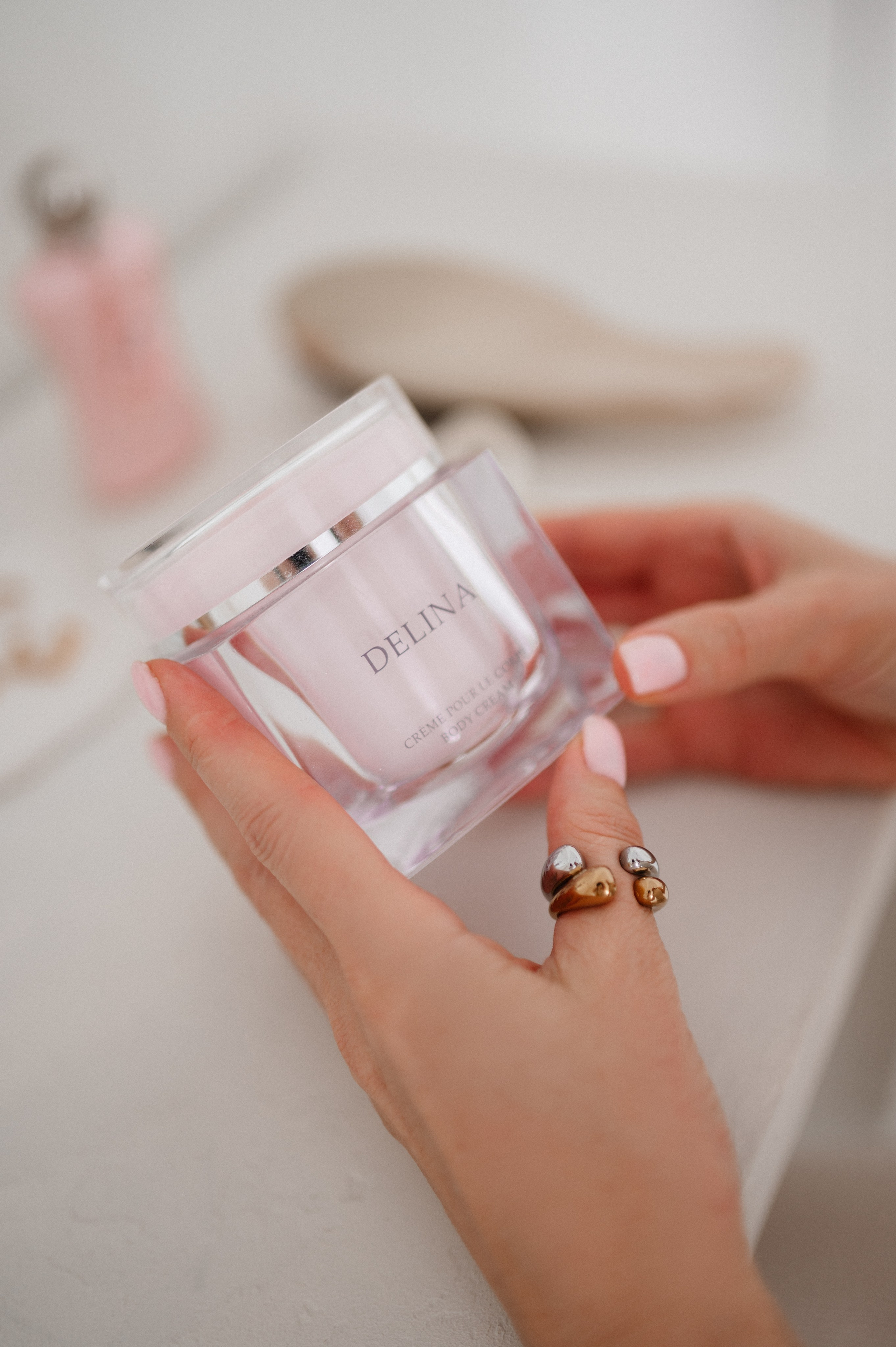 Beauty by Vovk cosmetologist in Prague. ANNA-MARIA PHOTO CONTENT CREATOR — fotograf, estét, umělec a vizuální expert na Instagram v Praze