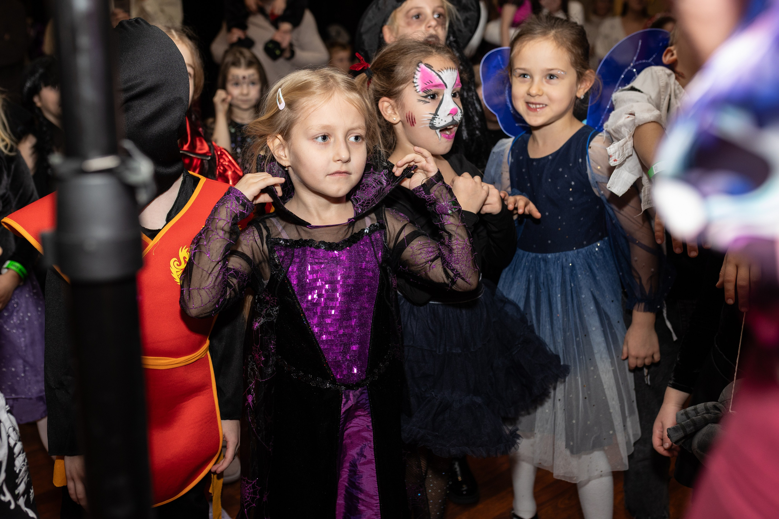 Leo dance studio Helloween 2025. Семейный и детский фотограф в Варшаве Мила Бобровская
