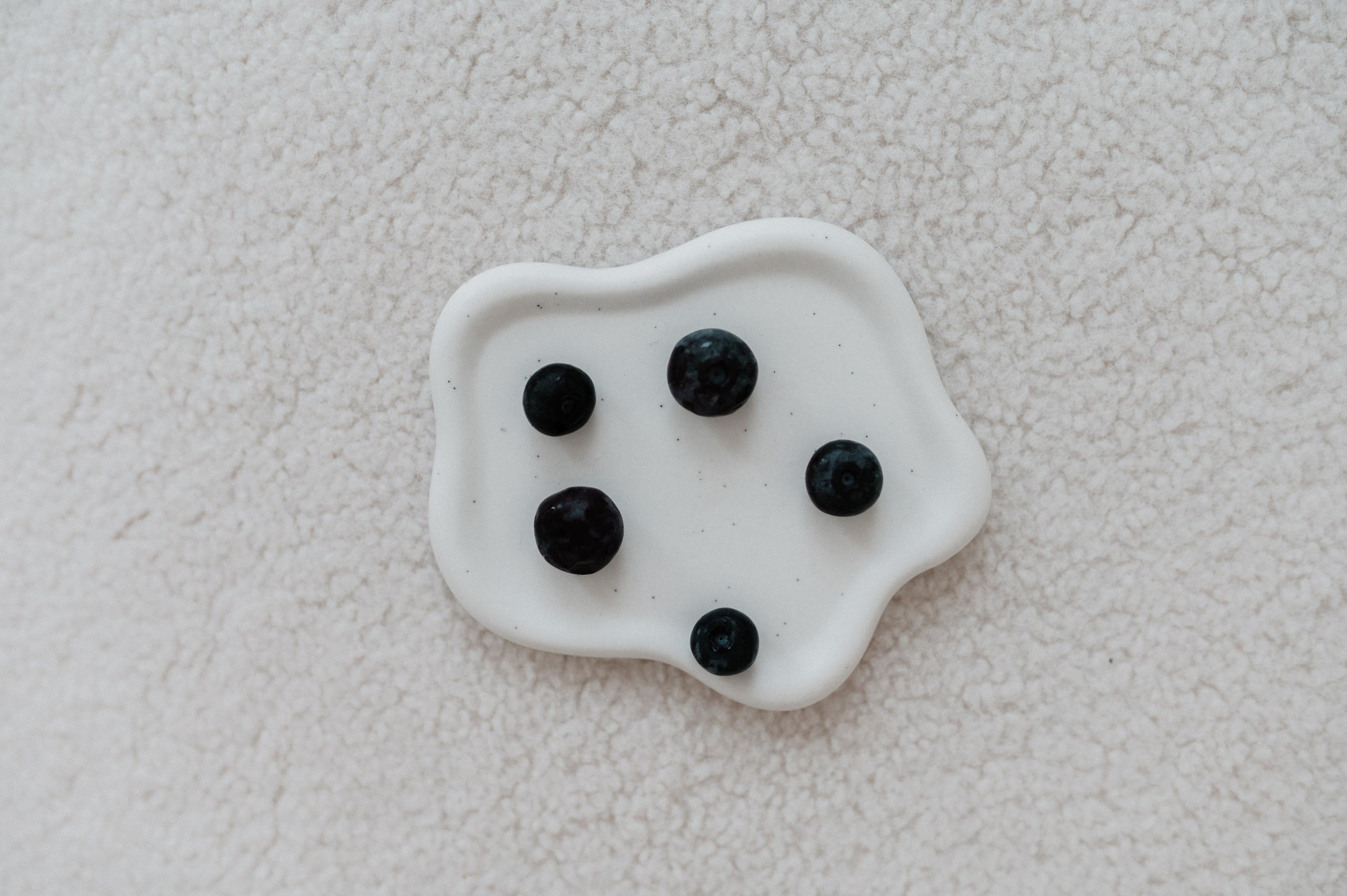 Beauty by Vovk cosmetologist in Prague. ANNA-MARIA PHOTO CONTENT CREATOR — fotograf, estét, umělec a vizuální expert na Instagram v Praze