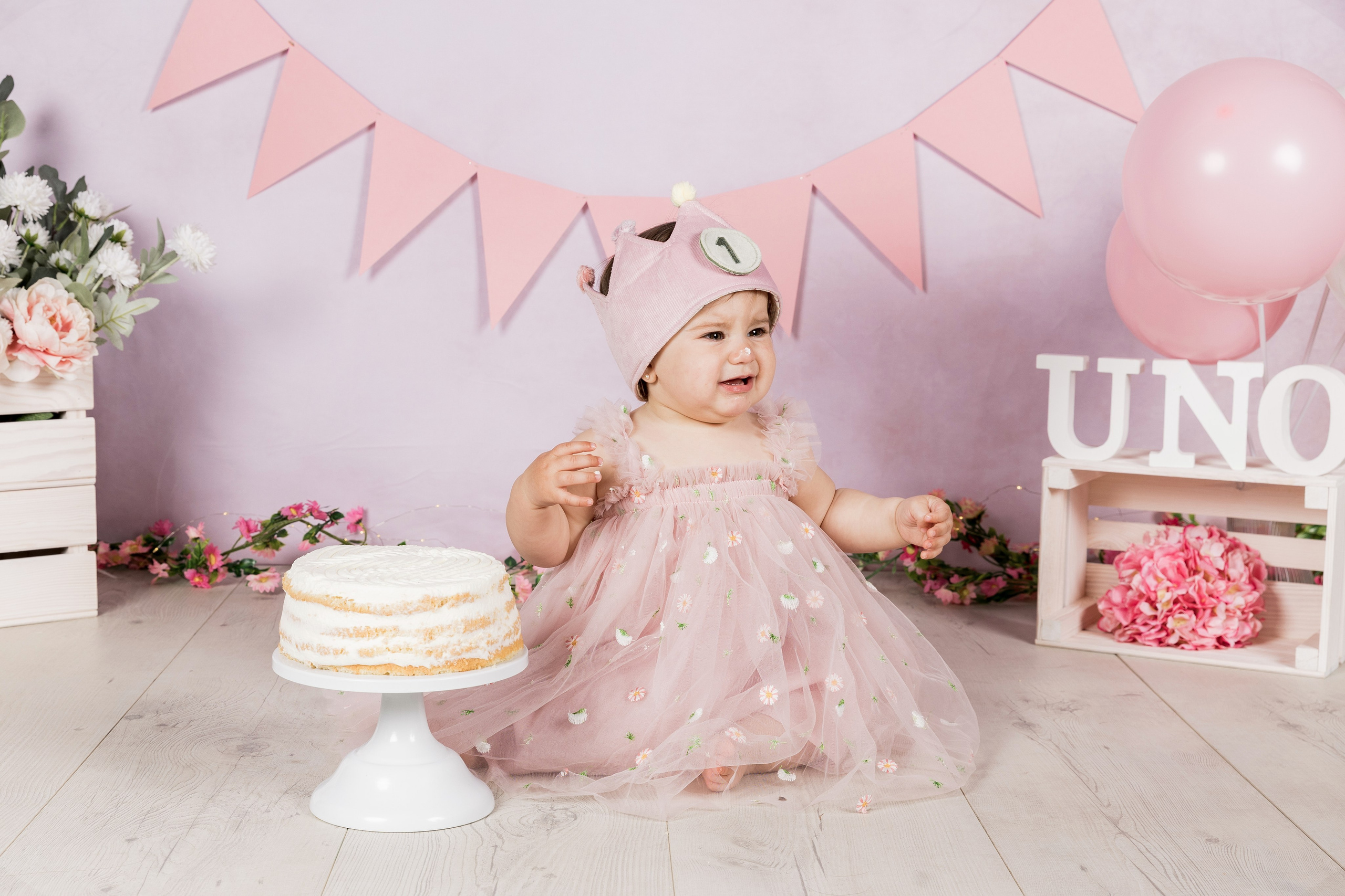 Sesión de Fotos de Cumpleaños en Madrid | Smash Cake, 15, 19, 40 Años – Rainbox Estudio. Rainbox Estudio de Fotografía