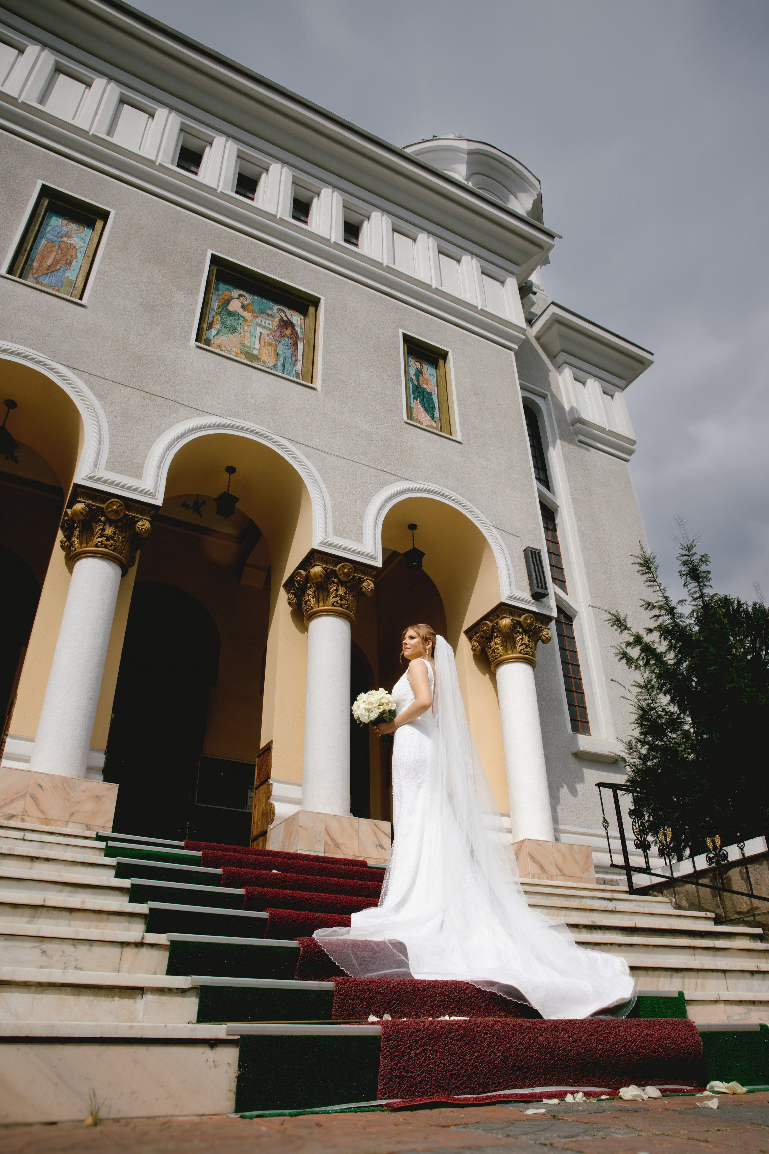 Kristine & Razvan - Rasnov. MDimaFotoStudio. Fotograf de nuntă, evenimente private și de familie