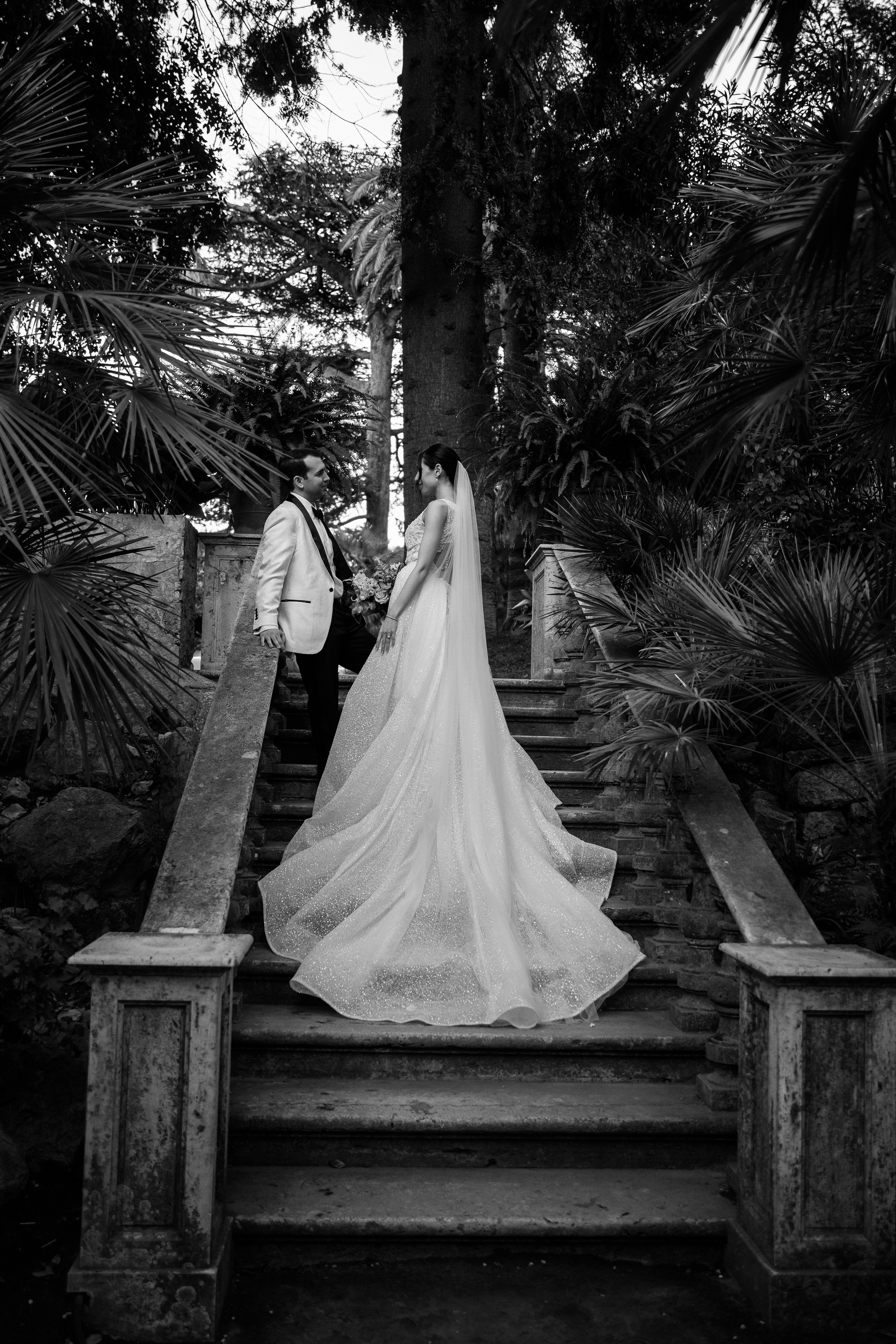 Wedding photographer Italy Rome, Tuscany, Lake Como, Sicily, Puglia. Wedding Photographer Rome Tuscany Como Sicily Puglia Amalfy Italy- Oksana Savenchuk