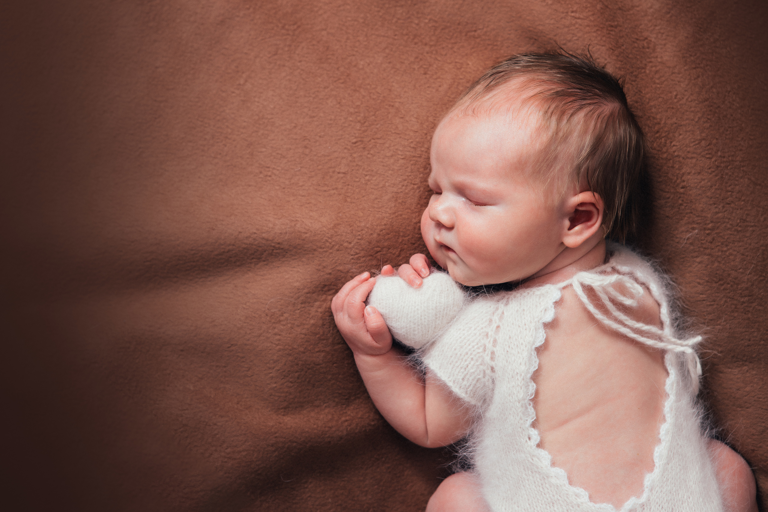Kira Newborn. Fotograf in Freiburg, Meerim Kaufmann