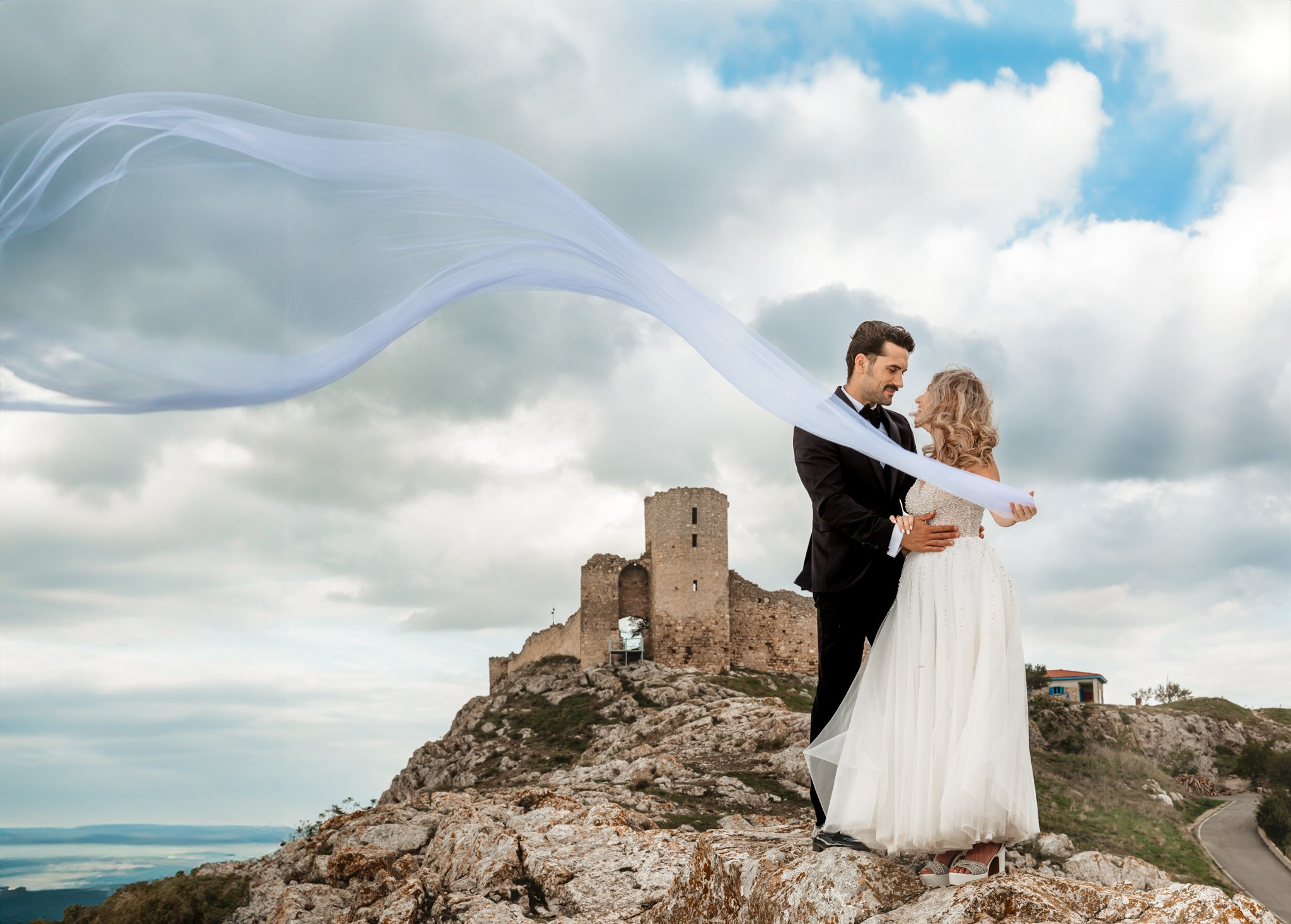 Alexandra & Robert. Www.besttalesstudio.com