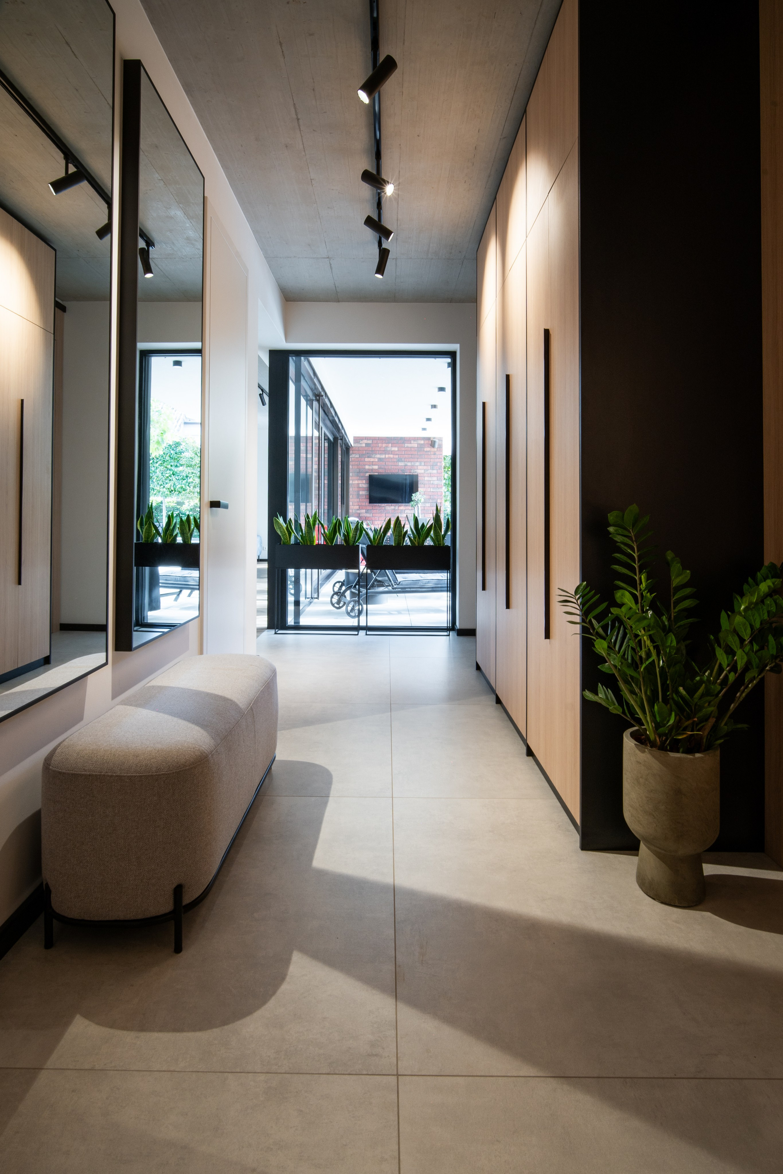 BEŽECKÁ 11. Photographer and videographer in Norway and Slovakia Andrea Zemko