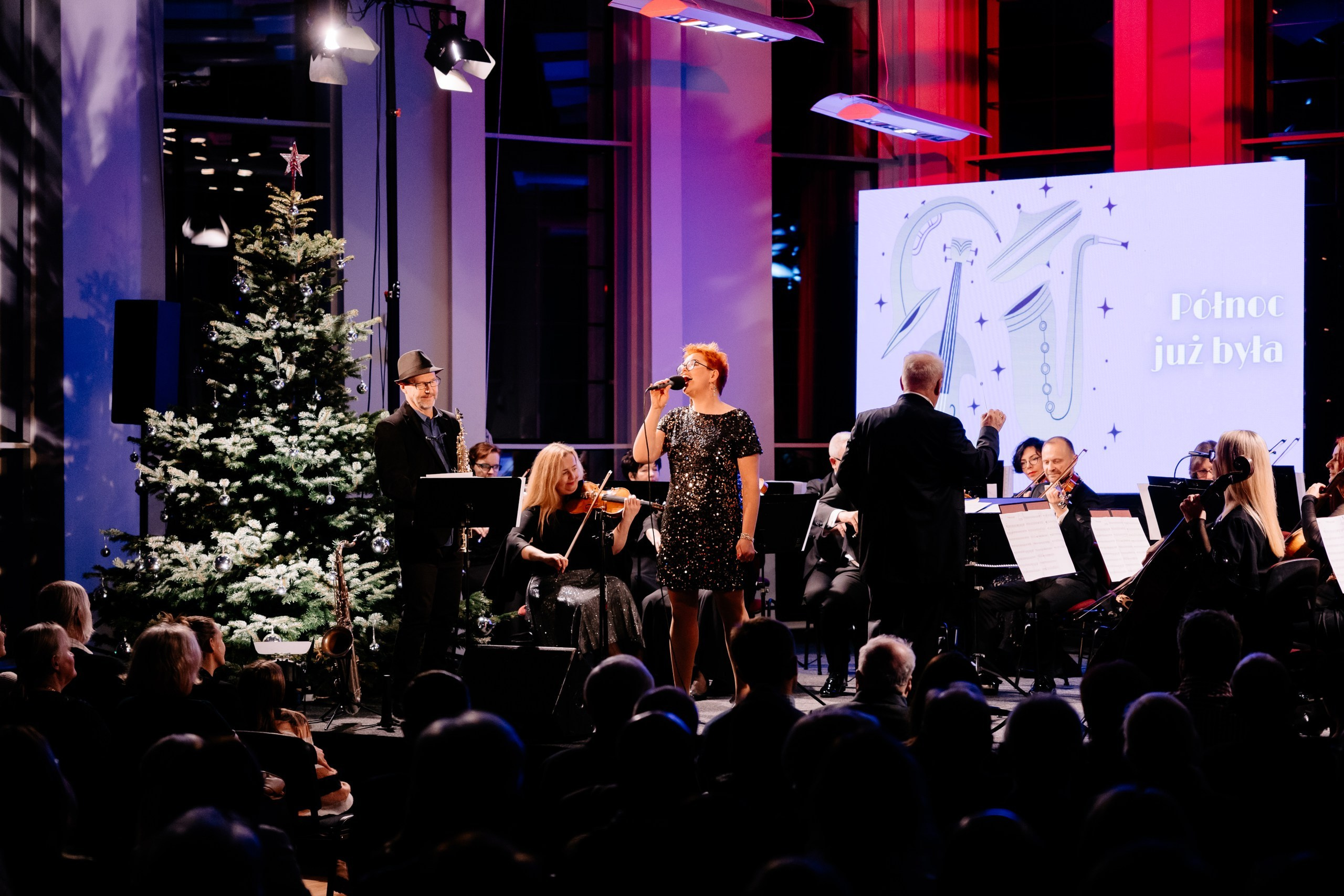Opera Leśna. Fotograf Ślubny Warszawa - Sesje Biznesowe Rodzinne Eventy