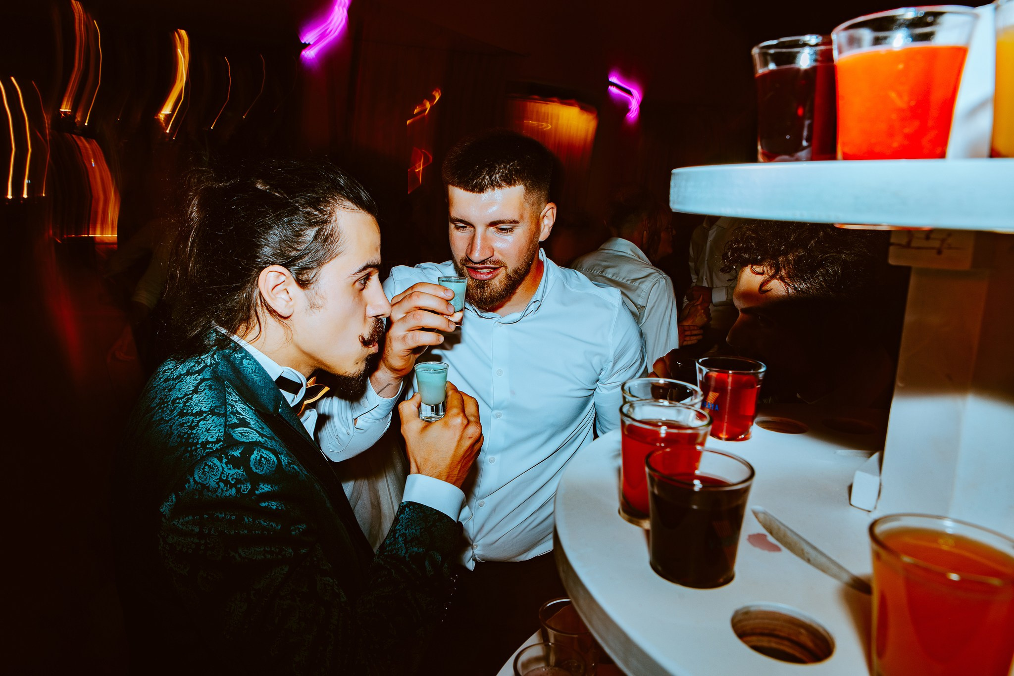 Radu si Diana. Wedding photographer and videographer