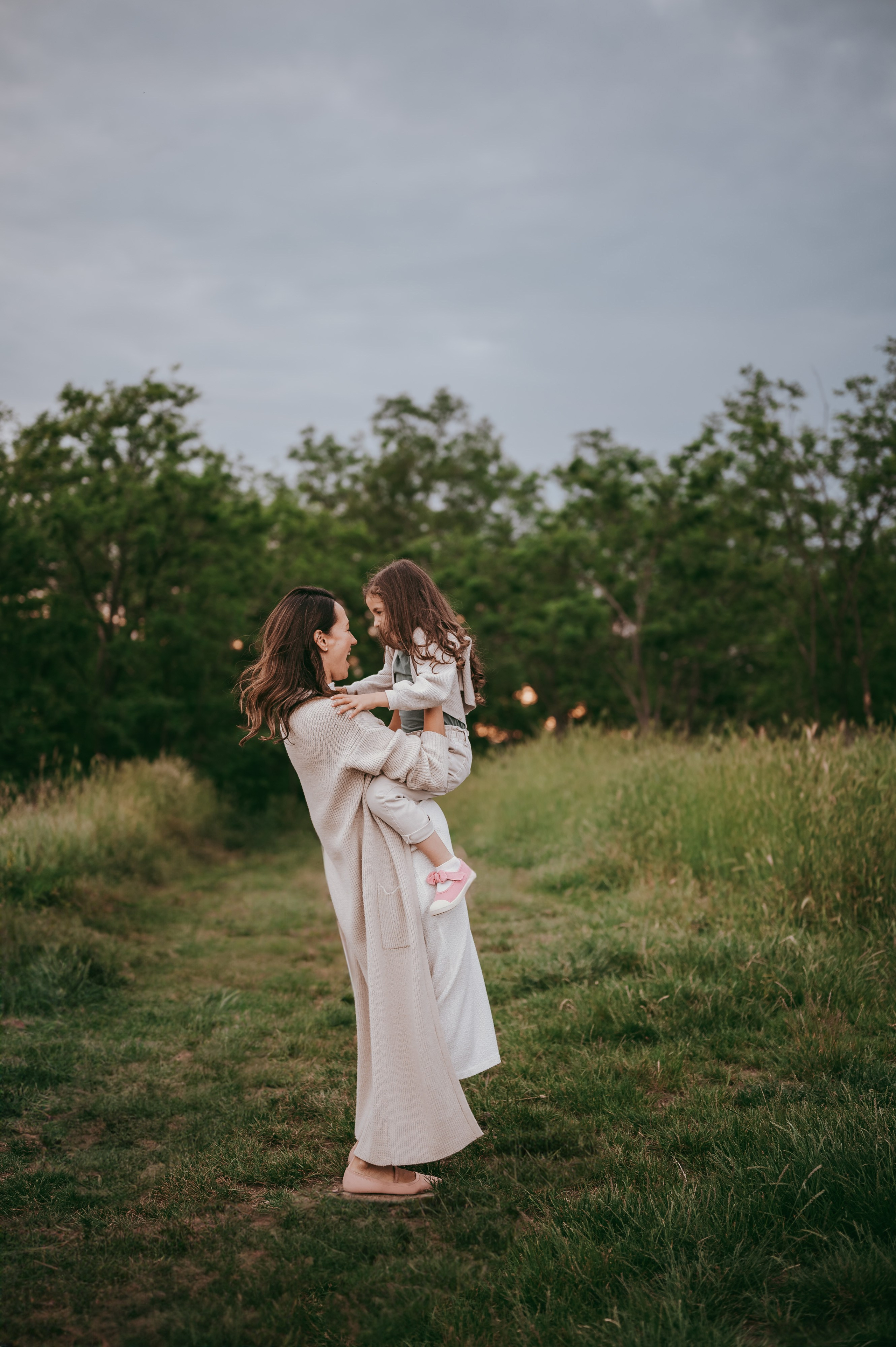 Bojana i Srna / mammy and me photosession. Deciji i porodicni fotograf u Beogradu Oksana Skendzic