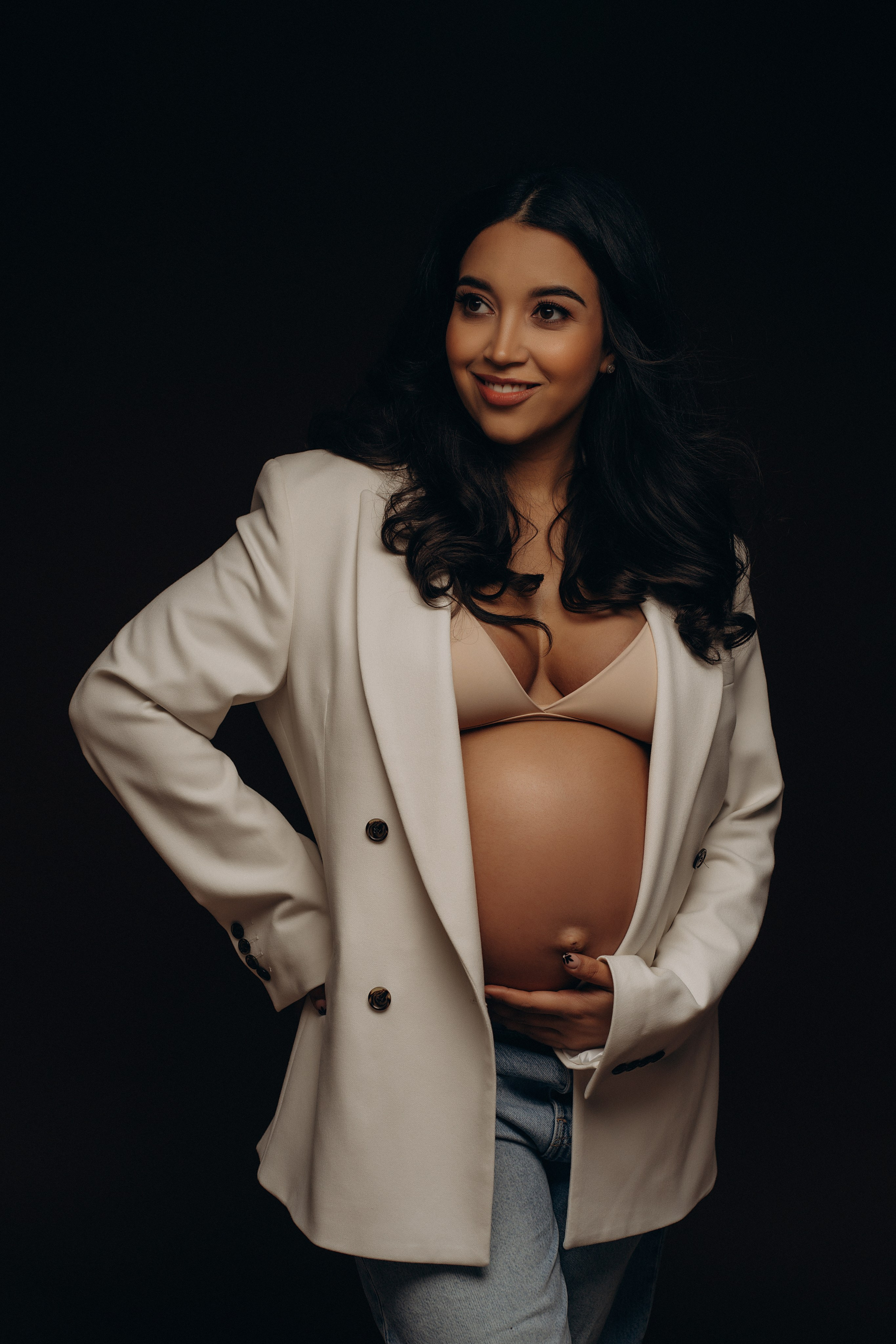 STUDIO: Barbara. Maternity/Love story/Wedding photographer