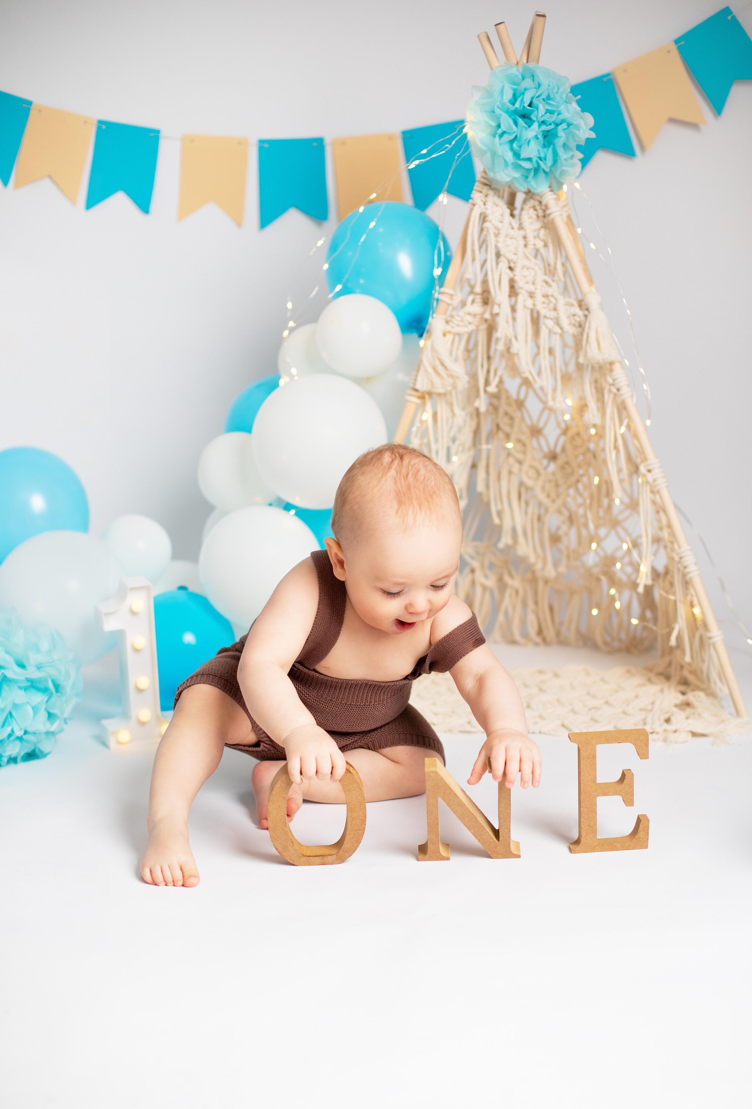 CAKE SMASH ja 1 V KUVAUKSET. Valokuvaaja Itä-Uudellamaalla Viktoria photography