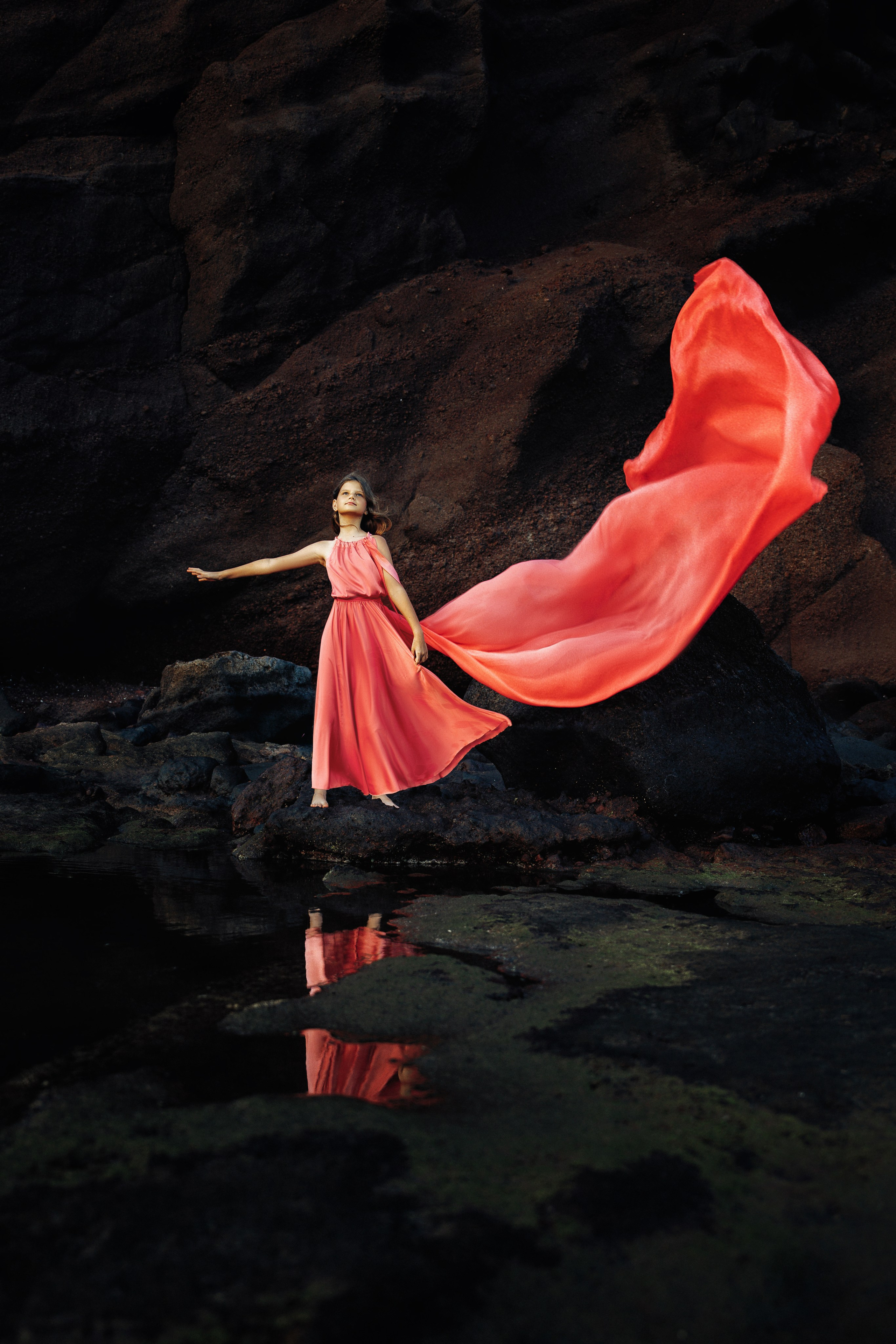 Платье коралл для девочки 20€. Профессиональный фотограф на Тенерифе