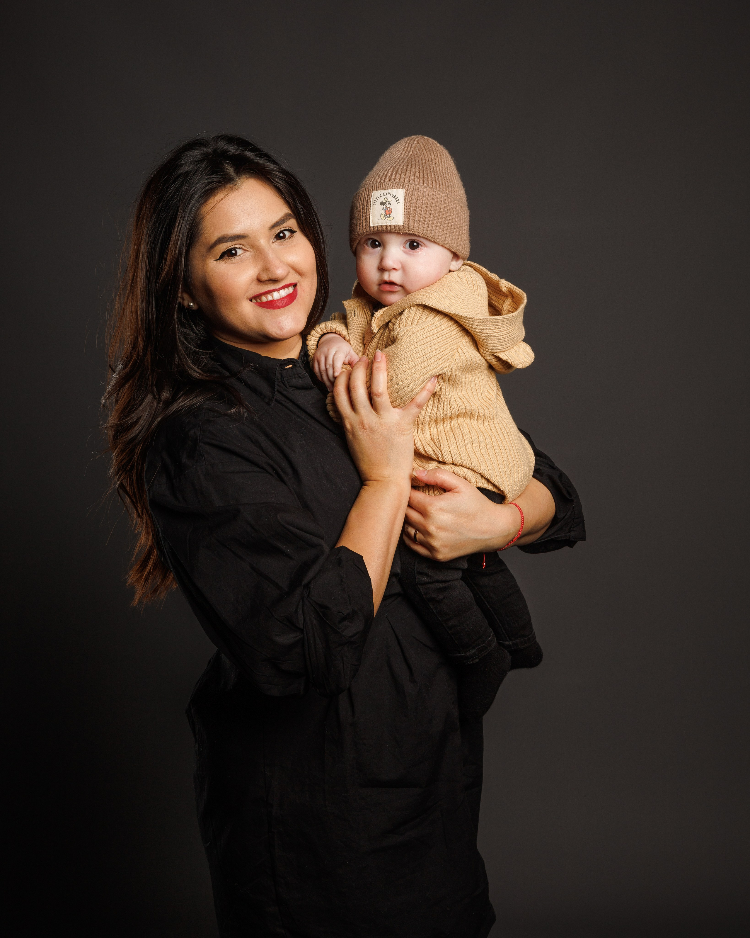 ValStudio. Https://valphoto.wfolio.pro/