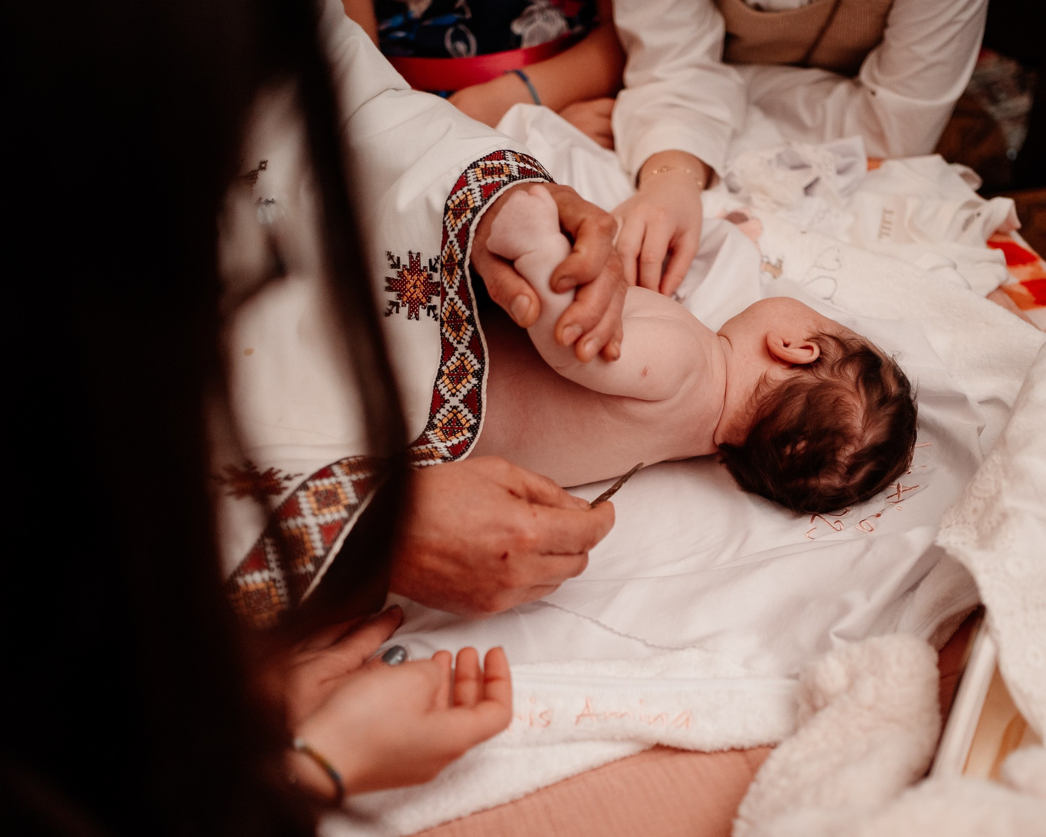 Fotograf de Botez în București- Mihai Popa Fotograf. Fotograf Nuntă & Botez București - Mihai Popa | Dincolo de oameni, imortalizez emoții!