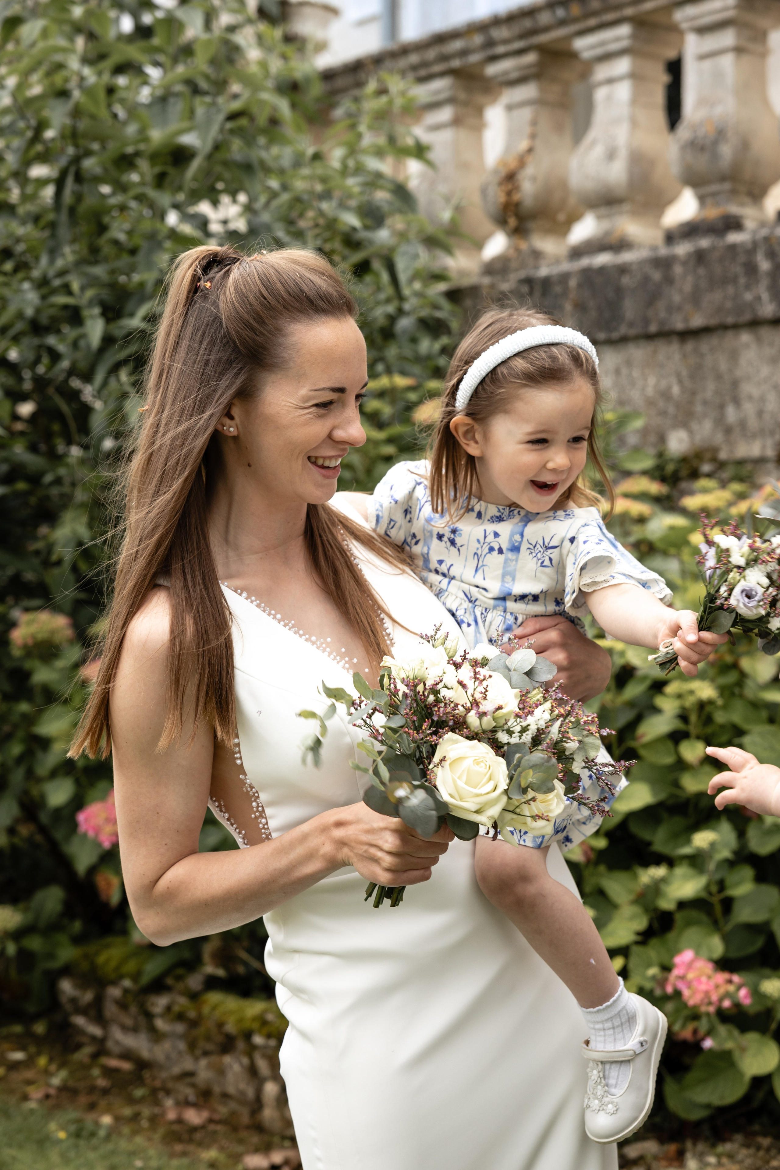 Olivia & Robbie. Wedding in South West of France at Chateau de la Borderie. Benest. Eugenie Smirnova — wedding, corporate and lifestyle photographer in Toulouse and Southwest France