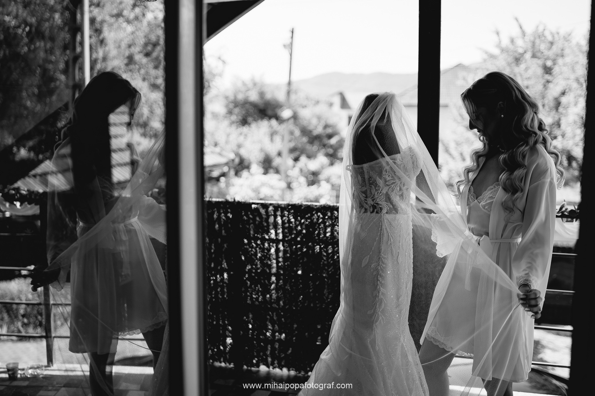 Fotograf de nuntă în Râmnicu Vâlcea | Mihai Popa Fotograf. Fotograf Nuntă & Botez București - Mihai Popa | Dincolo de oameni, imortalizez emoții!