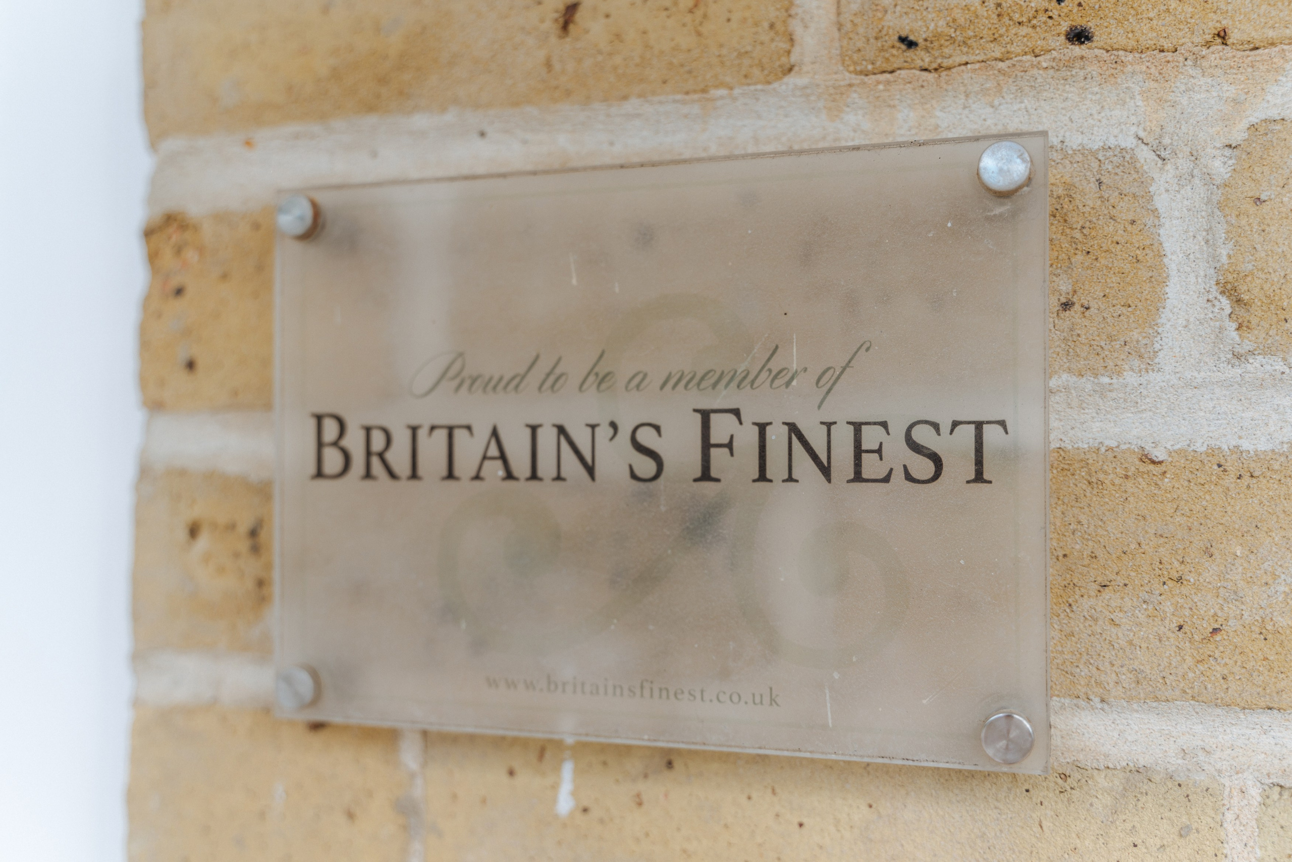 A wedding at Woldingham Golf Club, Woldingham Golf Club wedding, wedding photographer at Woldingham Golf Club