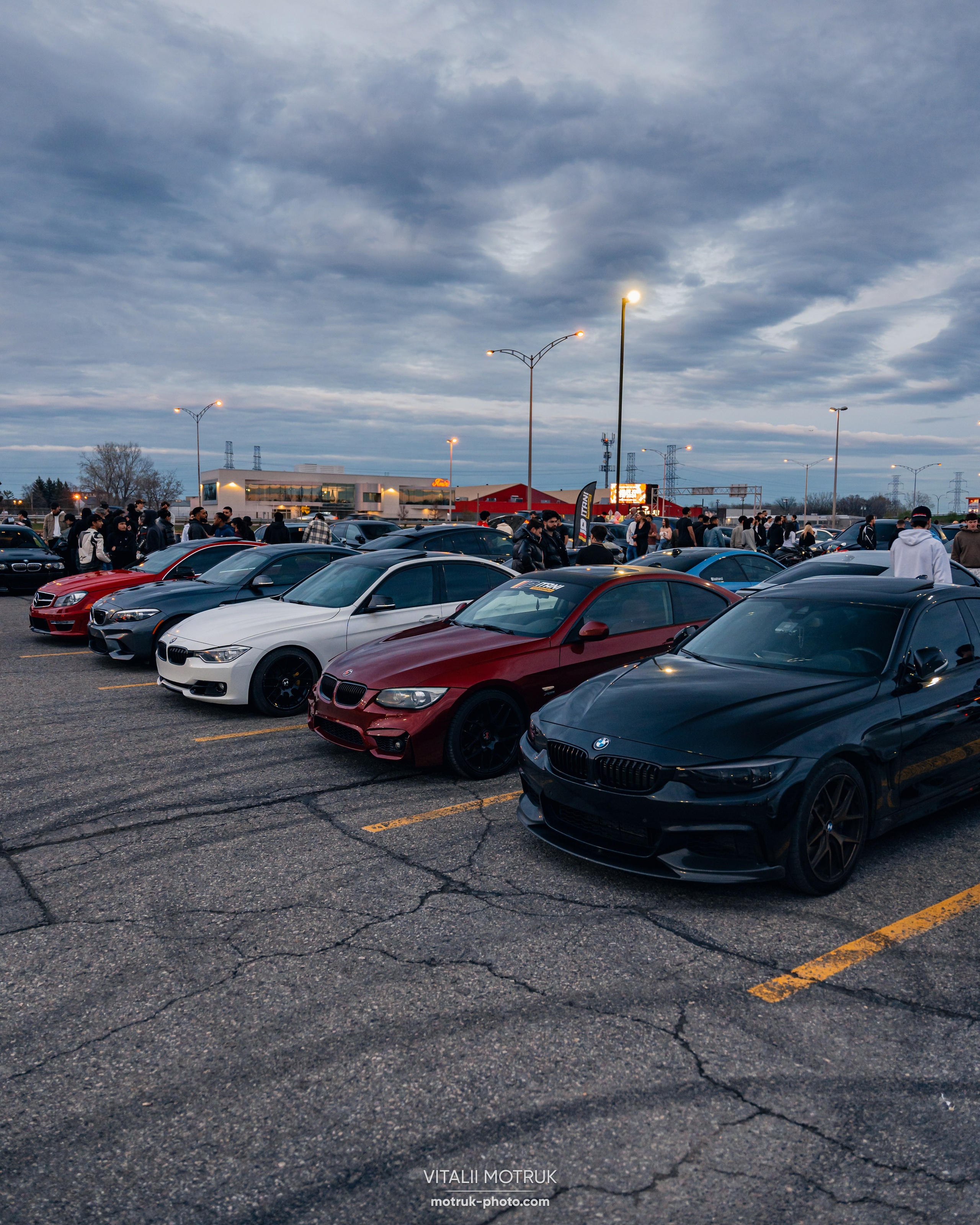 Car meet: 514 bimmers. Photographe de voitures à Paris — Vitalii Motruk