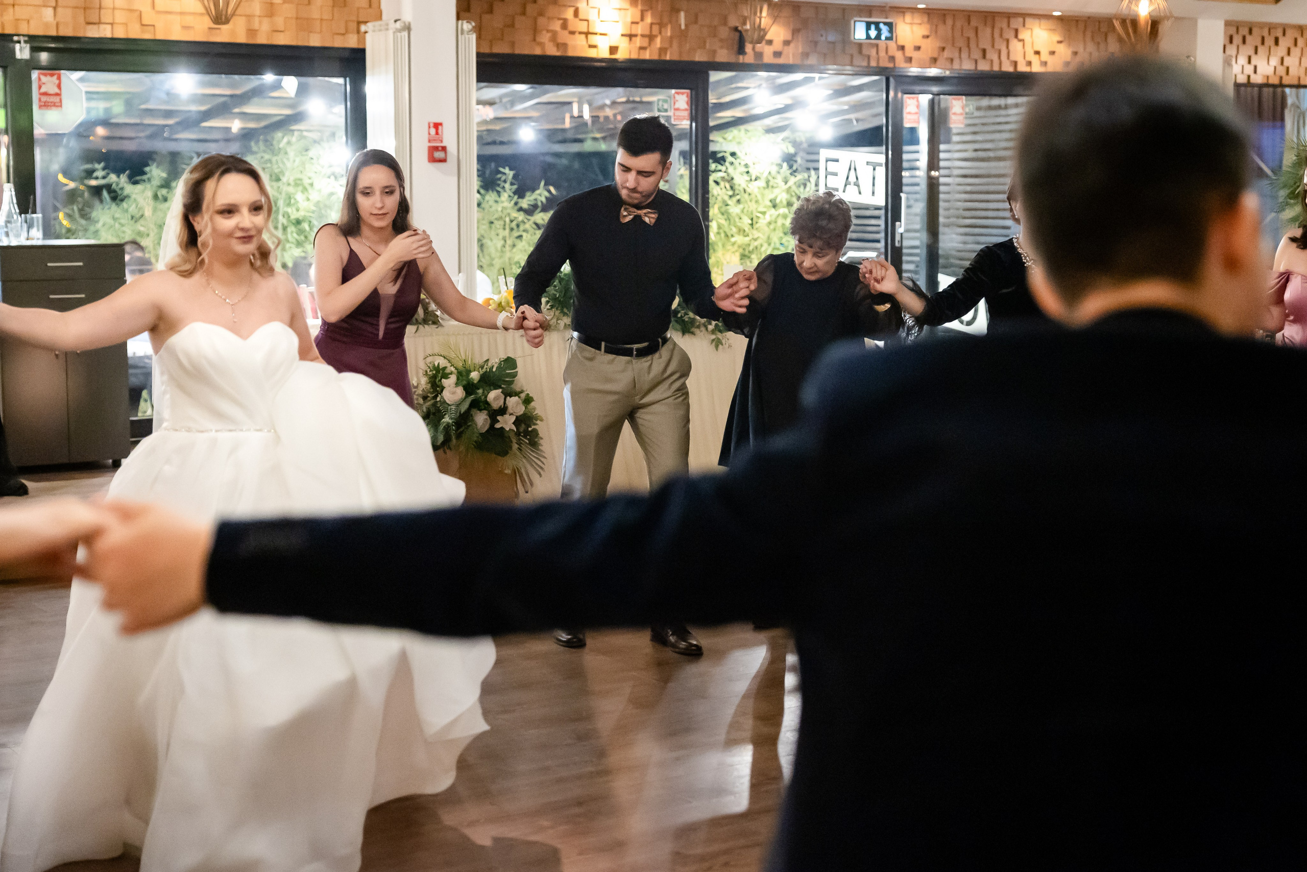 Nunta Velveto Pool. MDimaFotoStudio. Fotograf de nuntă, evenimente private și de familie