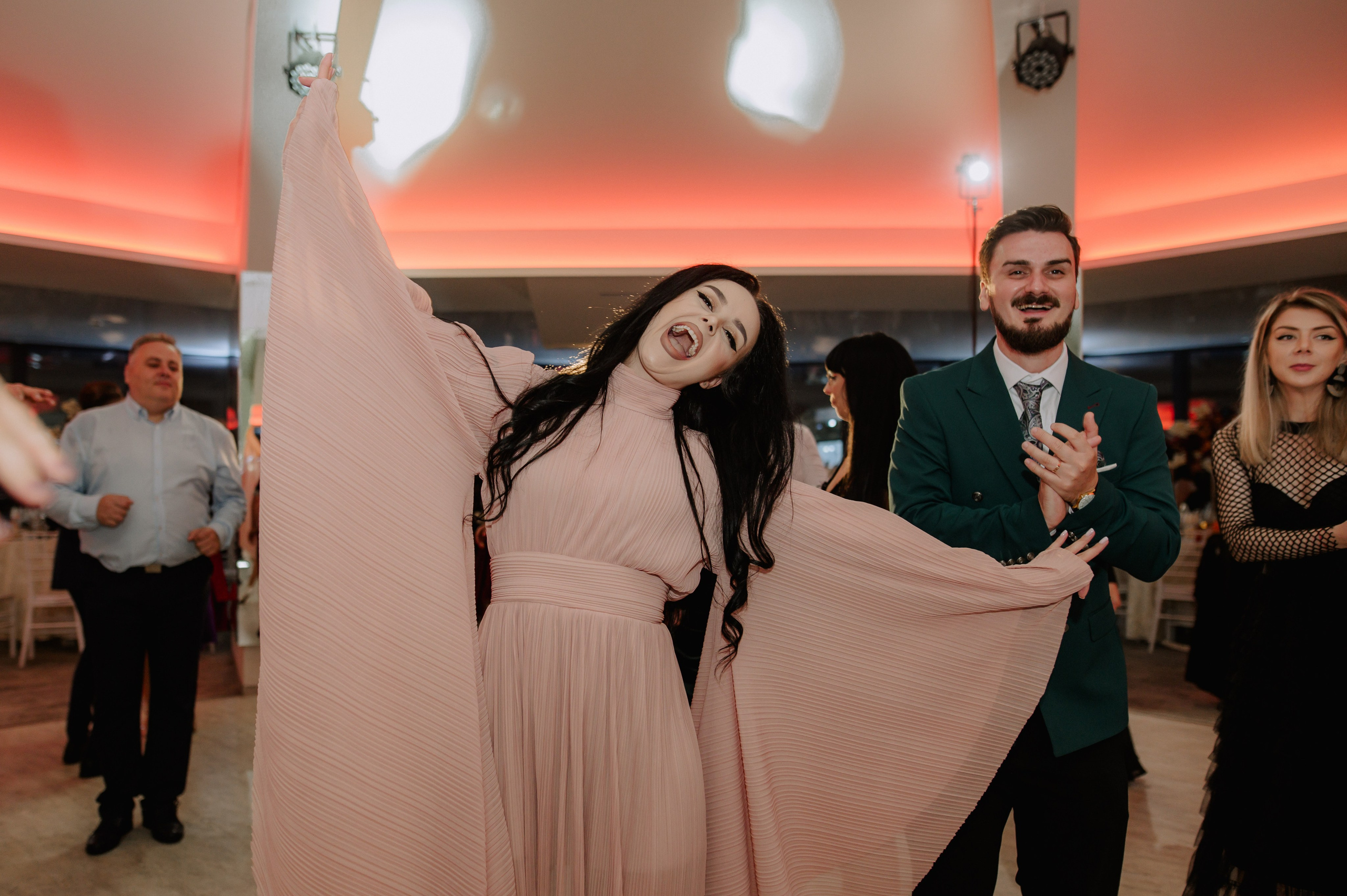 Nunta in Octombrie, in culorile toamnei , la Elysium , Iasi. Proud Vision Weddings | Wedding Photography & Film — Servicii profesionale Foto Video Nunta Iasi