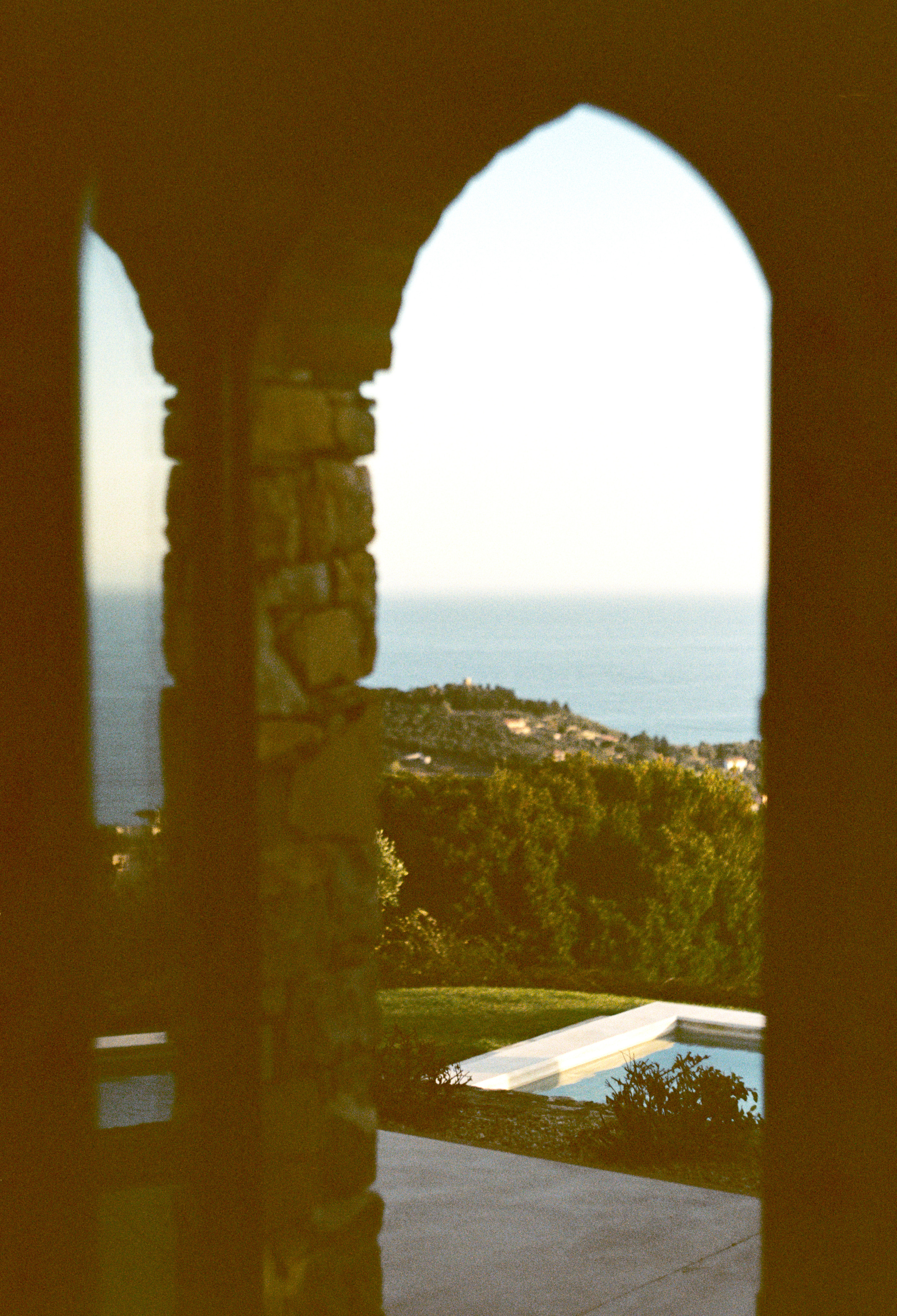 Welcome beyond. Ksenia Marchand/ Lifestyle photographer in Paris