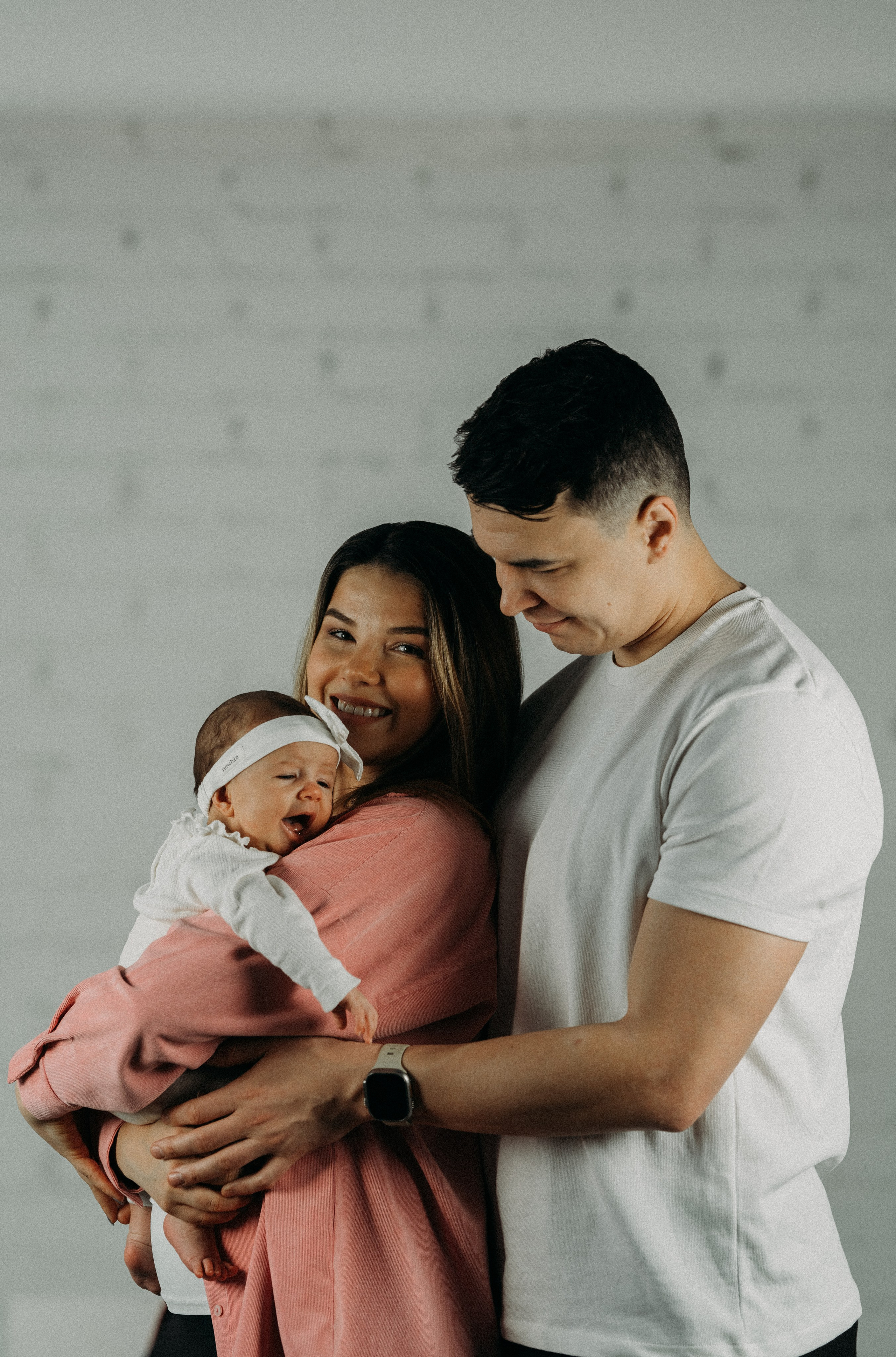 Family, bnw, photoshoot. Wedding and portrait photographer in Helsinki Vickan O