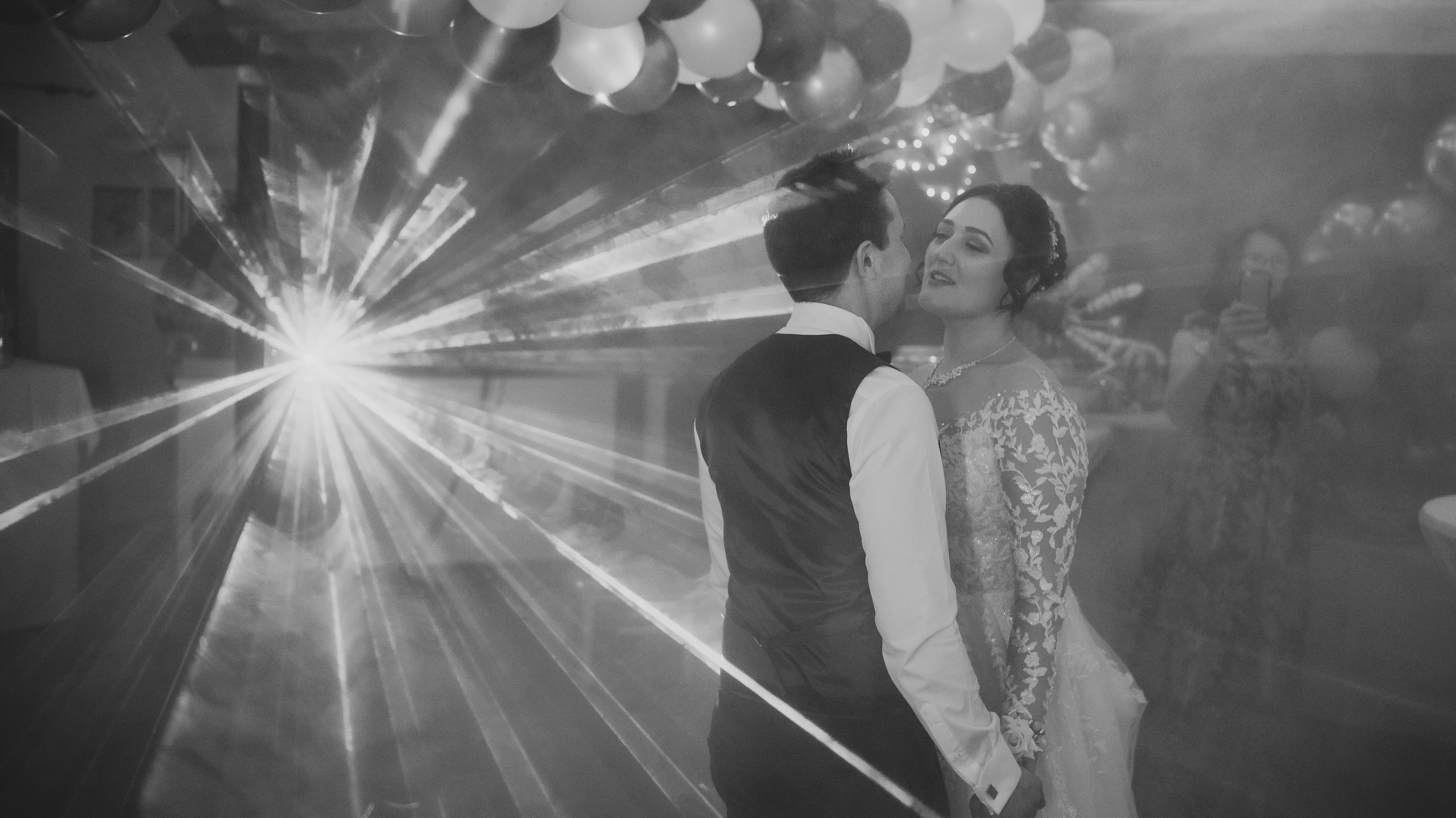 Hochzeit in Bern – Ella & Adrian. Authentische, emotionale, zeitlose Hochzeitsfotografie aus Albstadt