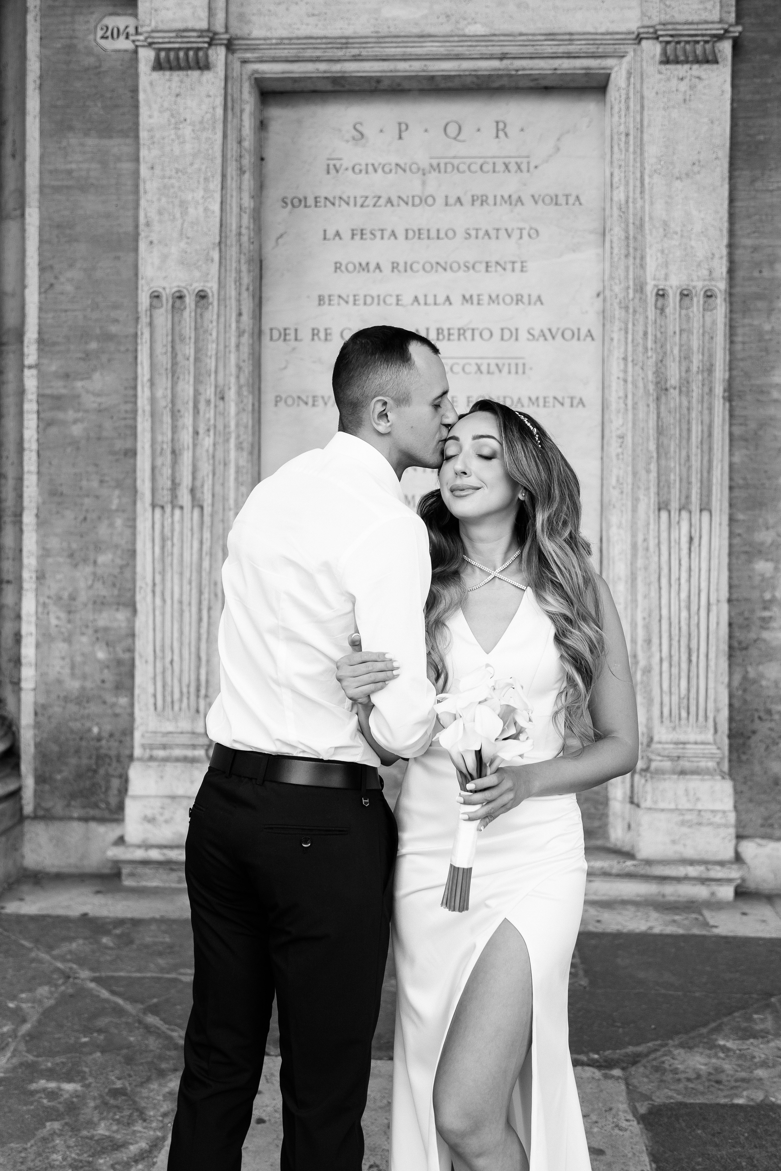 Wedding Rome. Wedding Photographer Rome Tuscany Como Sicily Puglia Amalfy Italy- Oksana Savenchuk