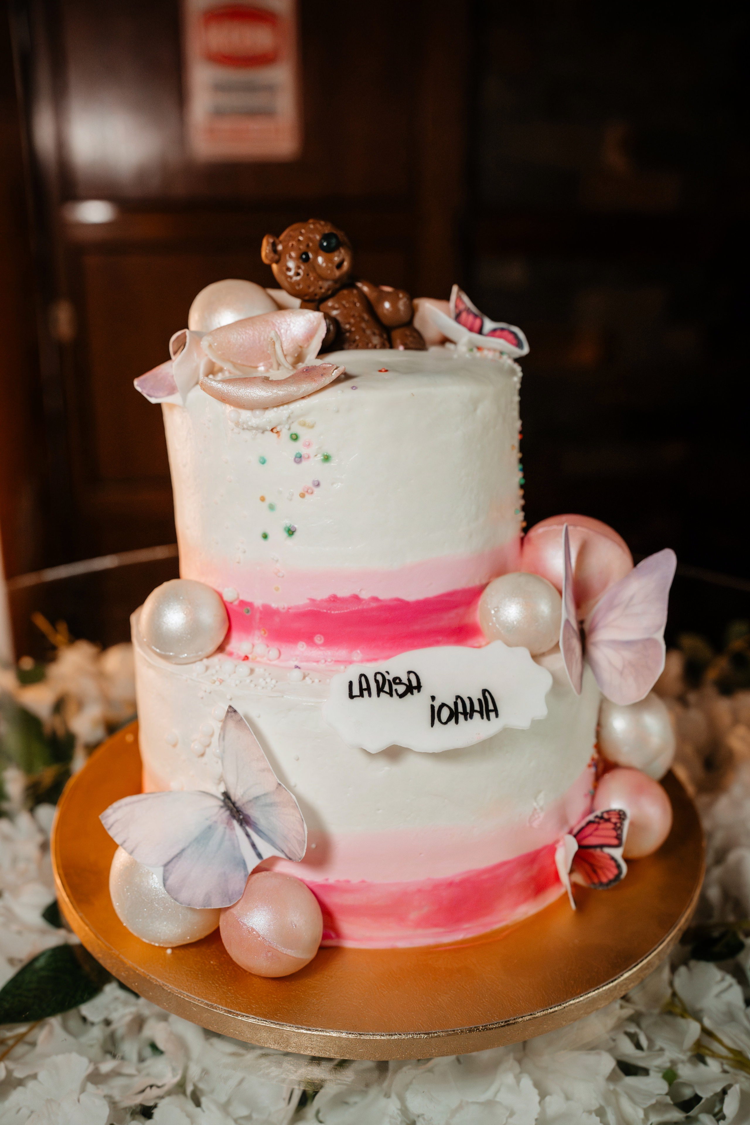 Larisa Ioana. Raw Studio. Fotograful tau de nunta!