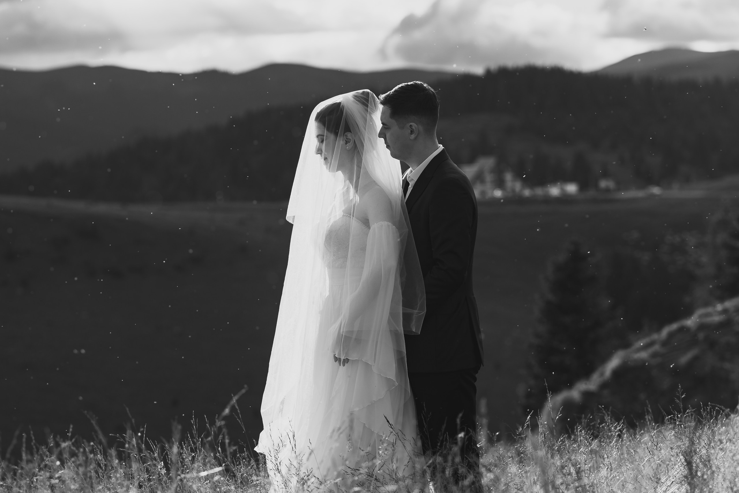 Trash the Dress la Lacul Bolboci  | Mihai Popa Fotograf. Fotograf Nuntă & Botez București - Mihai Popa | Dincolo de oameni, imortalizez emoții!