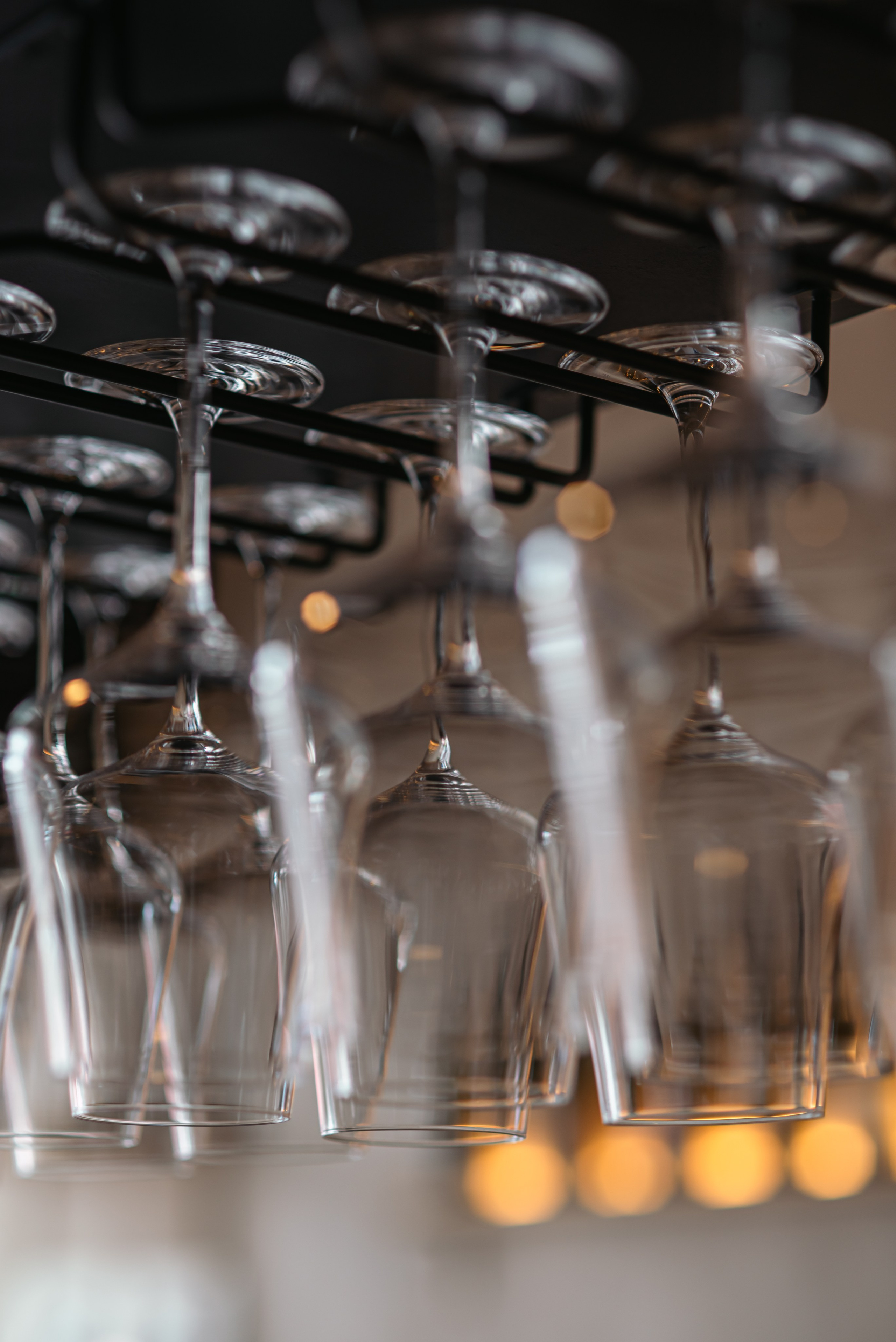 Les Amoureuses bar a vin. Ksenia Marchand/ Lifestyle photographer in Paris