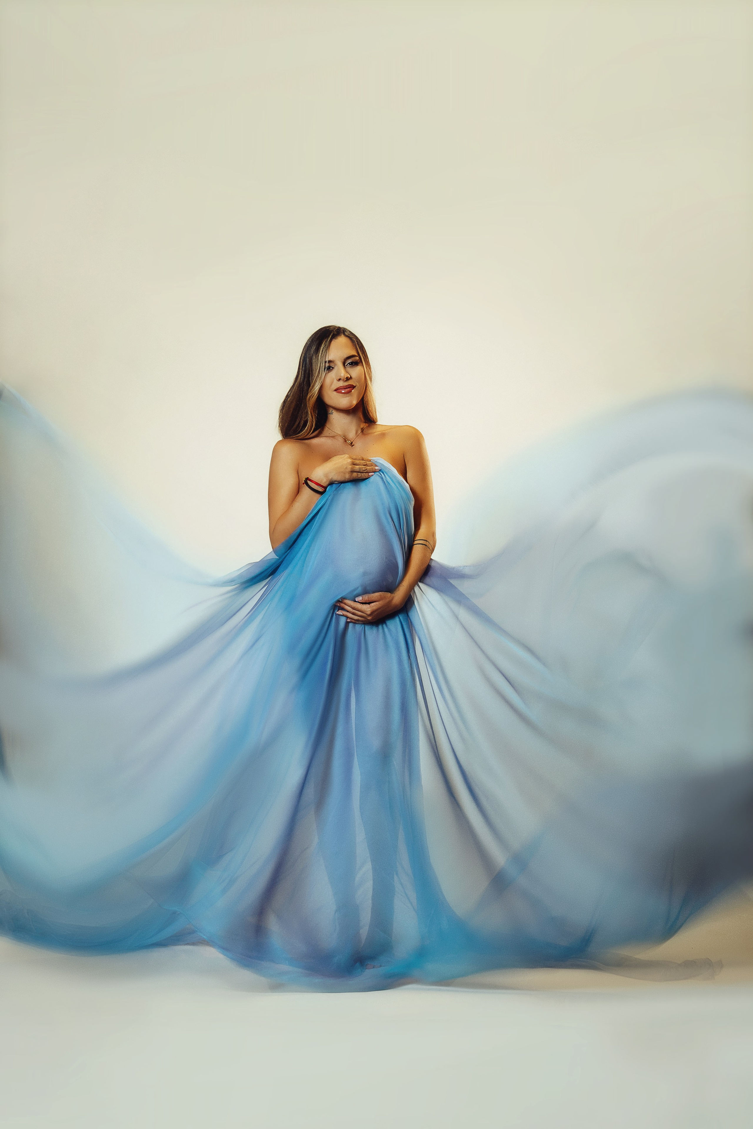 Шелк отрез 4 метра (разные цвета) 10€. Профессиональный фотограф на Тенерифе