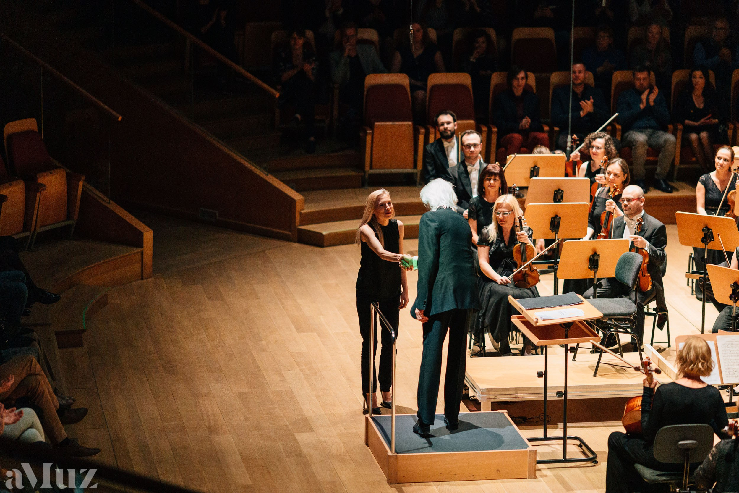 Filharmonia Bałtycka. Fotograf Ślubny Warszawa - Sesje Biznesowe Rodzinne Eventy