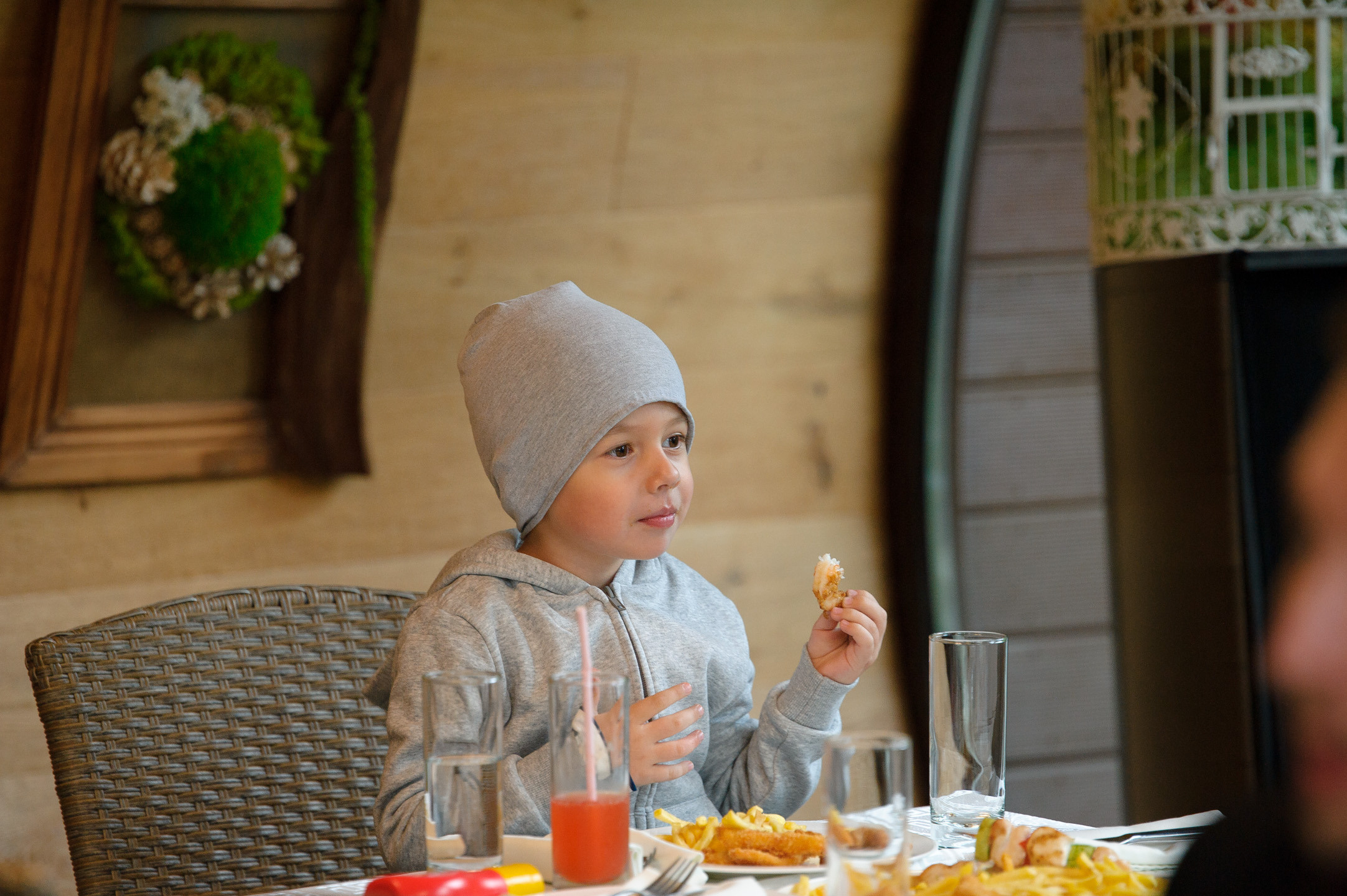 Крестины Елизаветы. Семейный фотограф в Кишинёве THOMAS SHTIFT