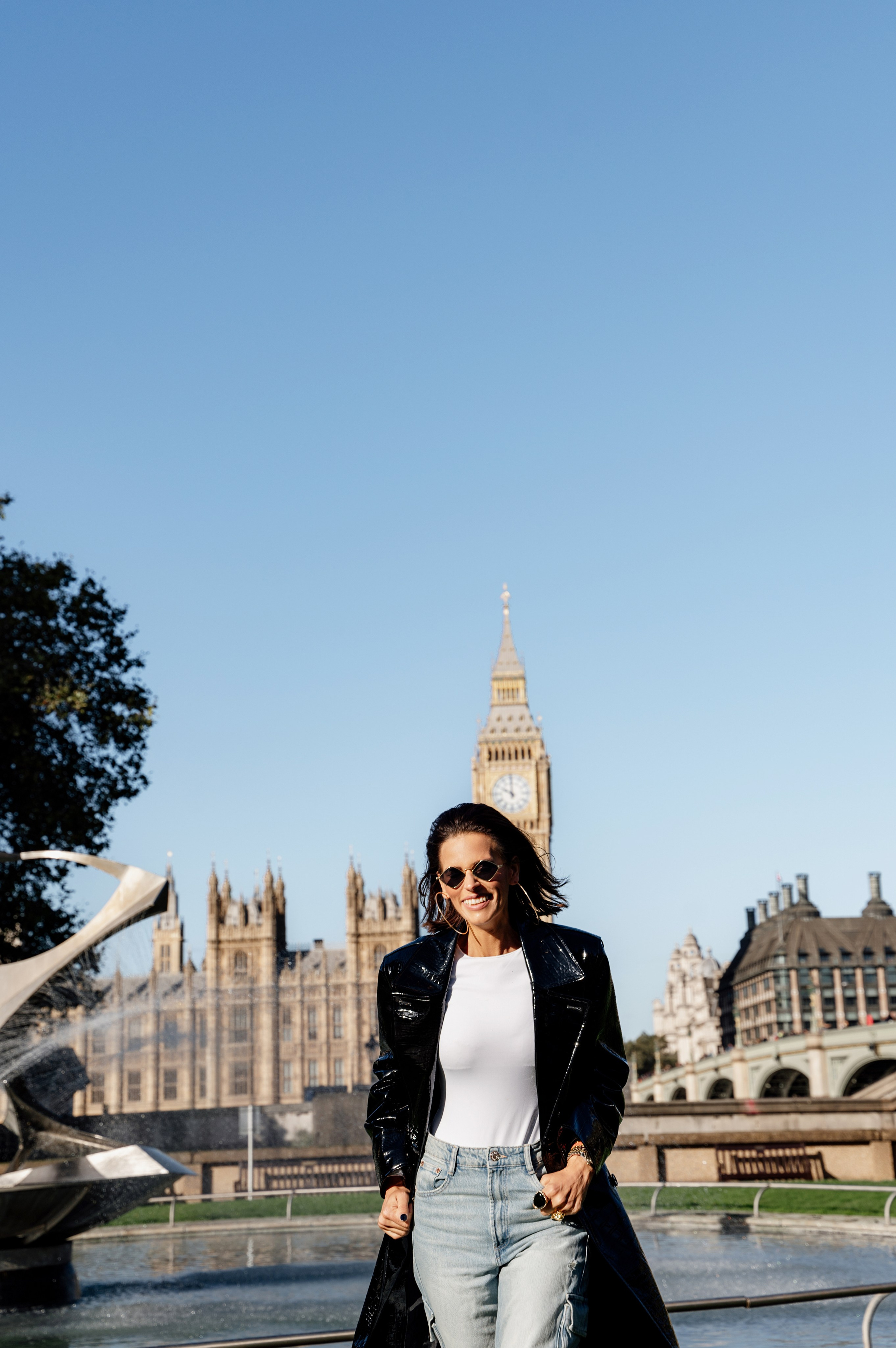 Tower Bridge+Westminster Carmela with son. FAMILY AND WEDDING PHOTOGRAPHER IN LONDON MARINA RIVA