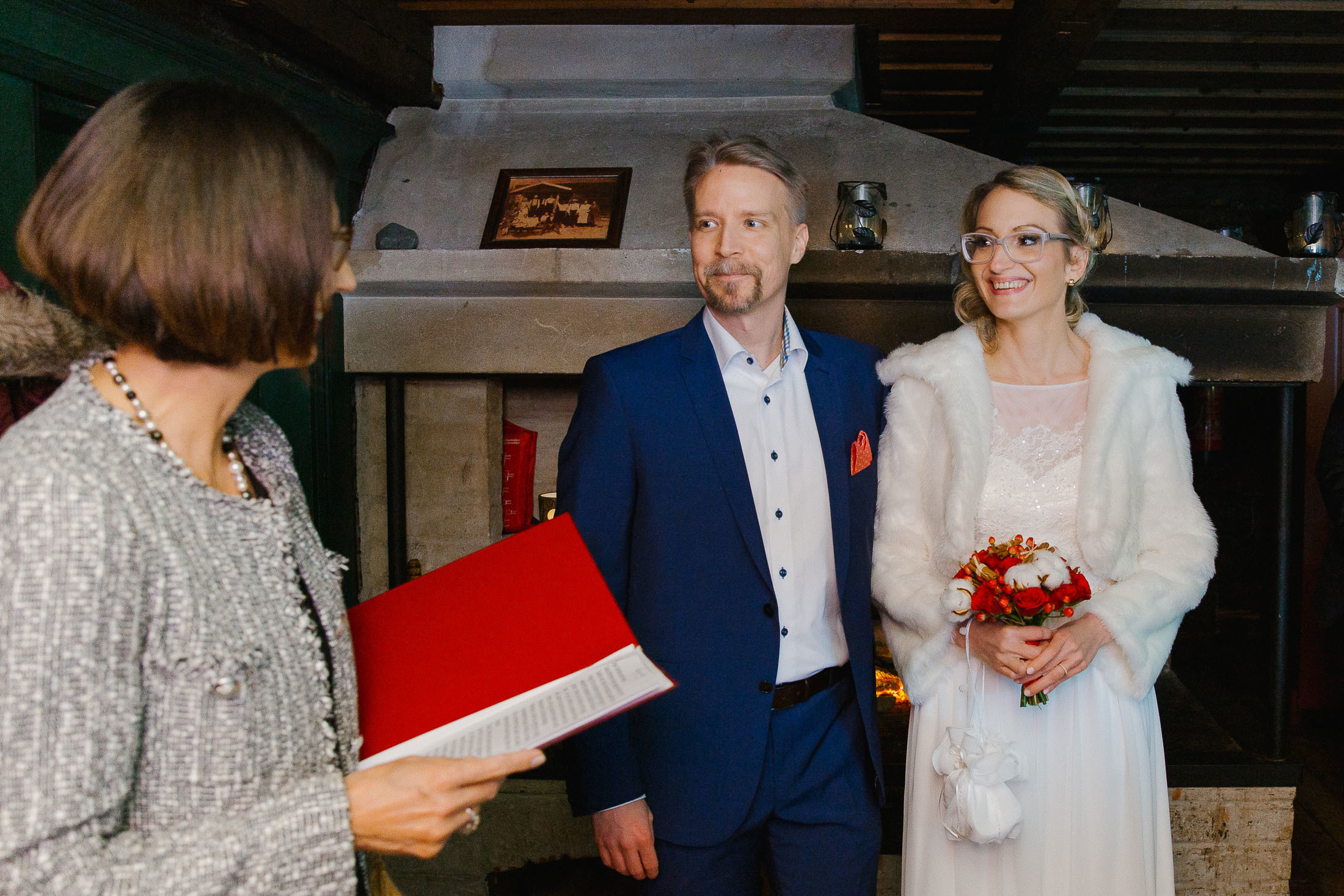 Sandra&Juhani, hääkuvaaja Nuuksio, Green window